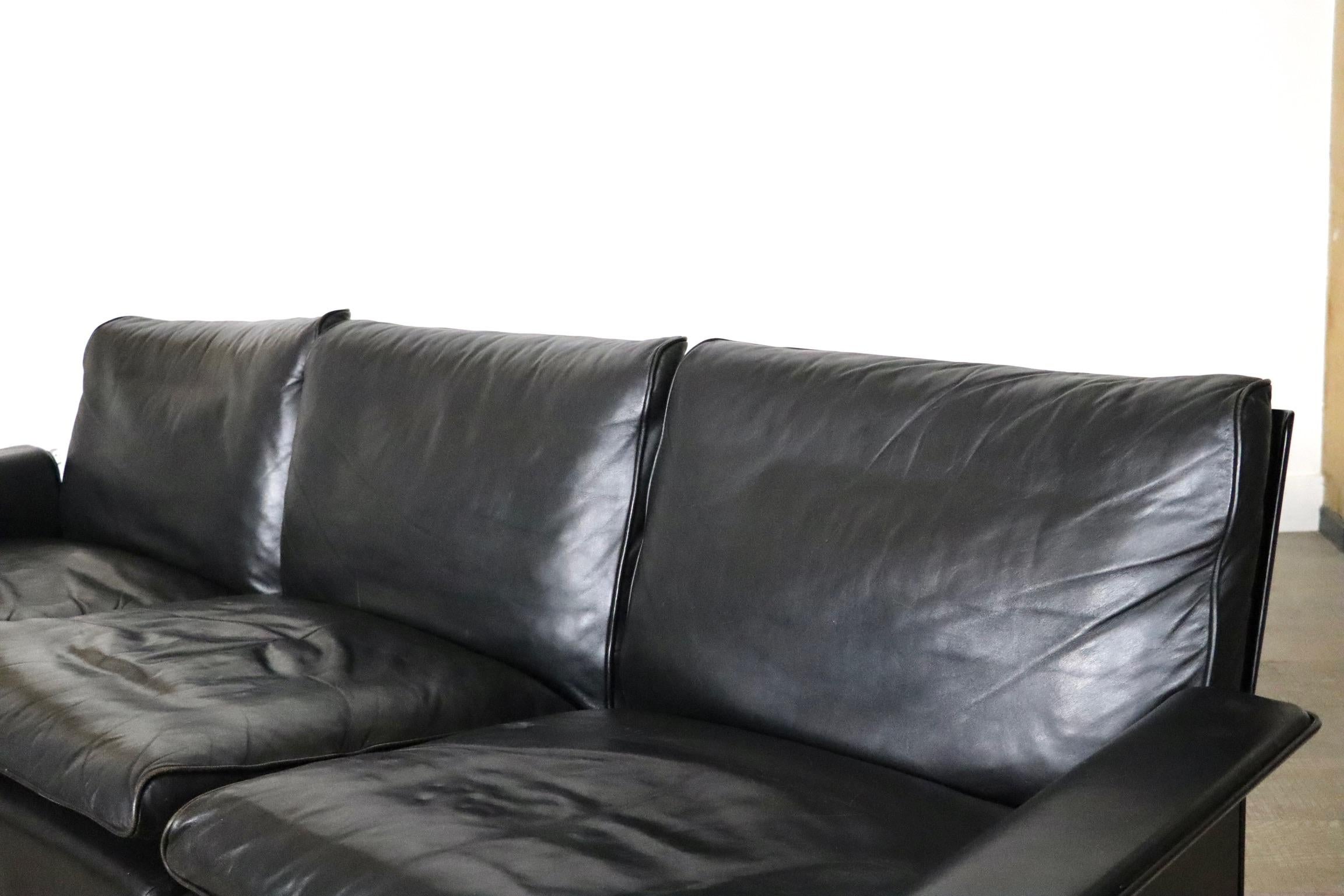 Dieter Rams Black Leather Model 620 3-Seater Sofa For Vitsoe 1980s 4