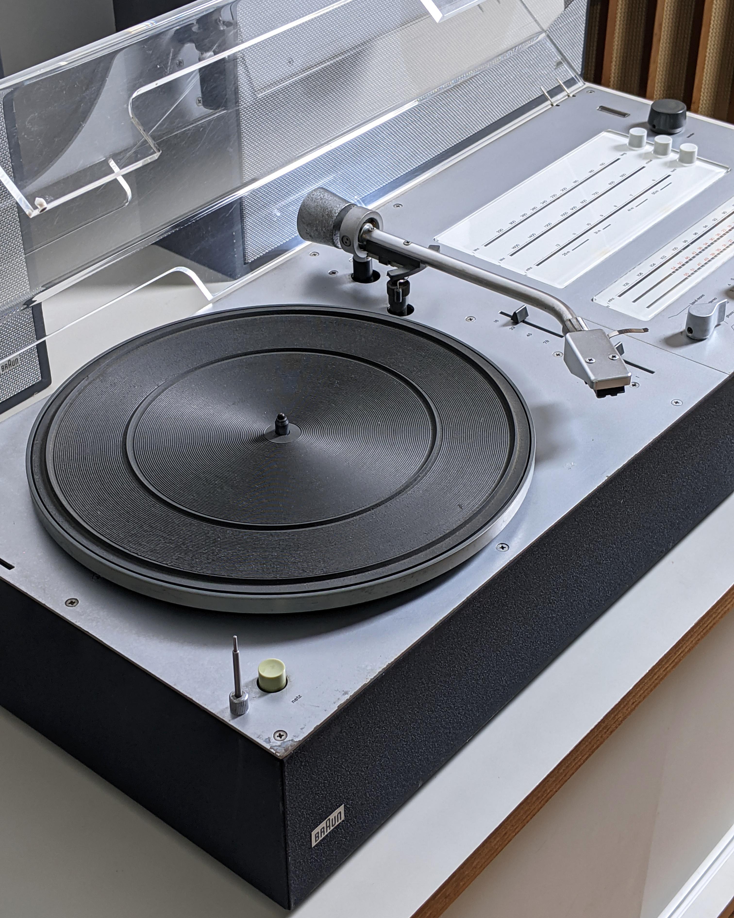 Mid-20th Century Dieter Rams, Braun Audio 250 TC45/3 Hi-Fi Radiogram Record Player, L345 Speakers