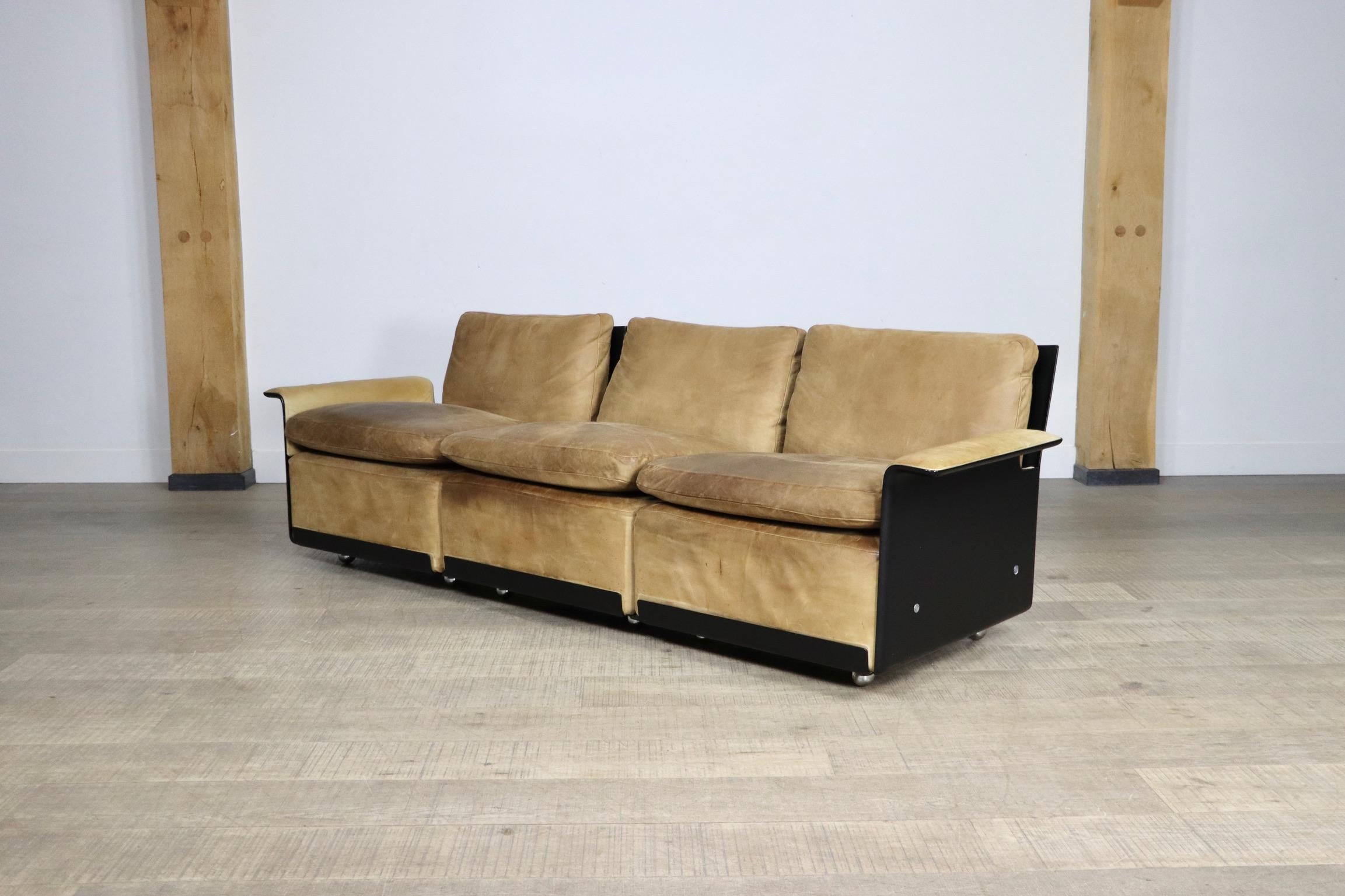 Dieter Rams Cognacfarbenes 3-Sitzer-Sofa aus Leder Modell 620 für Vitsoe, 1980er Jahre im Angebot 4