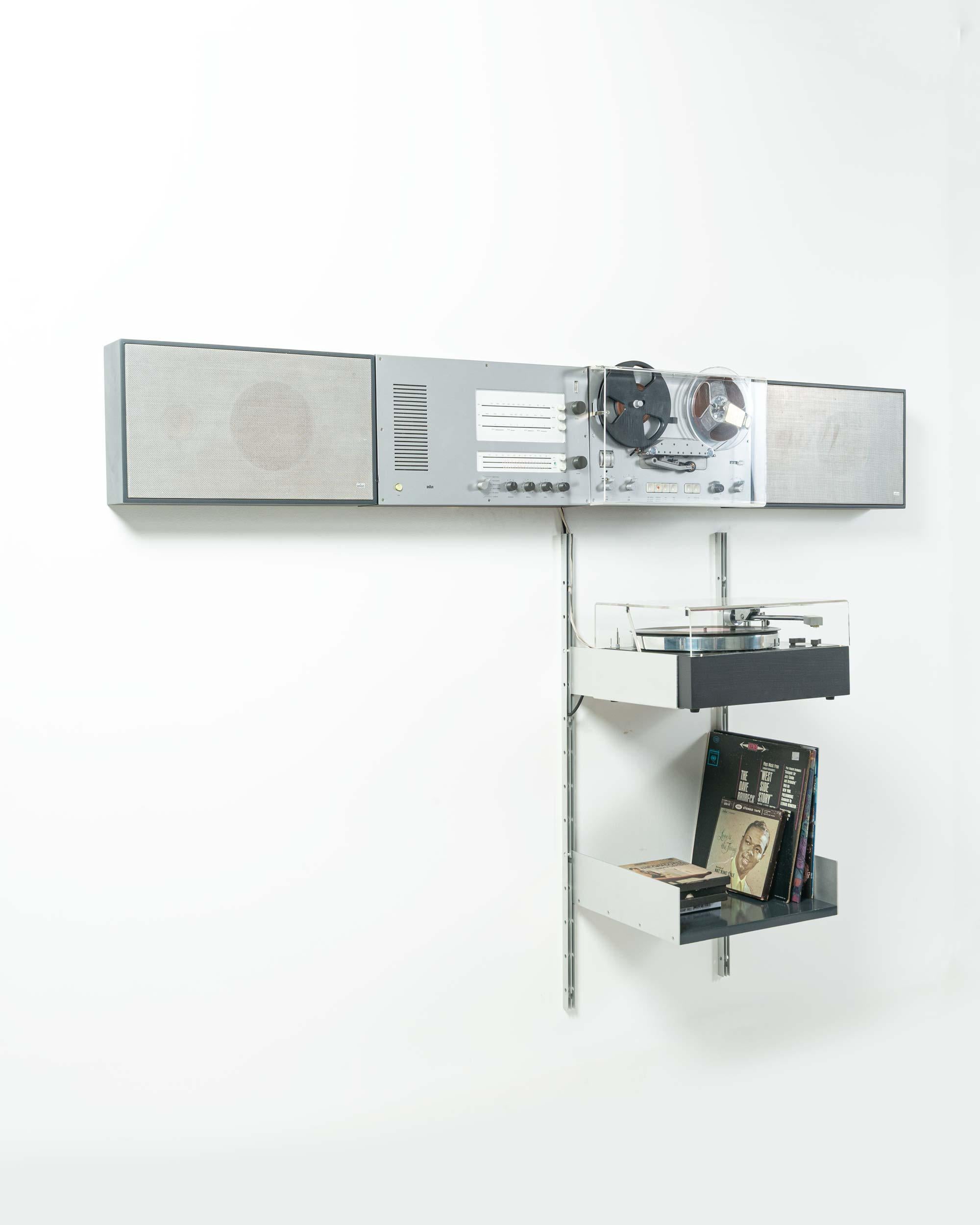 Bauhaus Dieter Rams pour la chaîne stéréo murale noire 