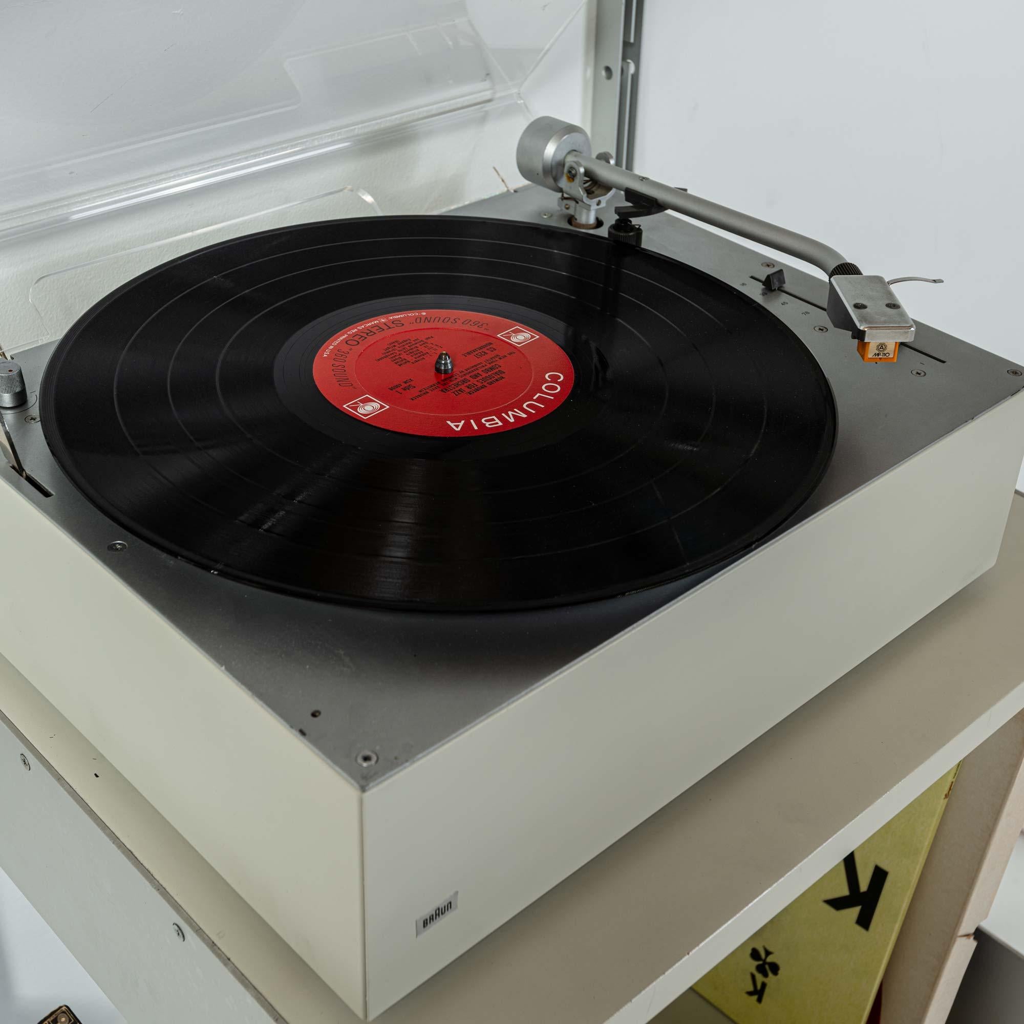 Dieter Rams per il sistema stereo a parete 