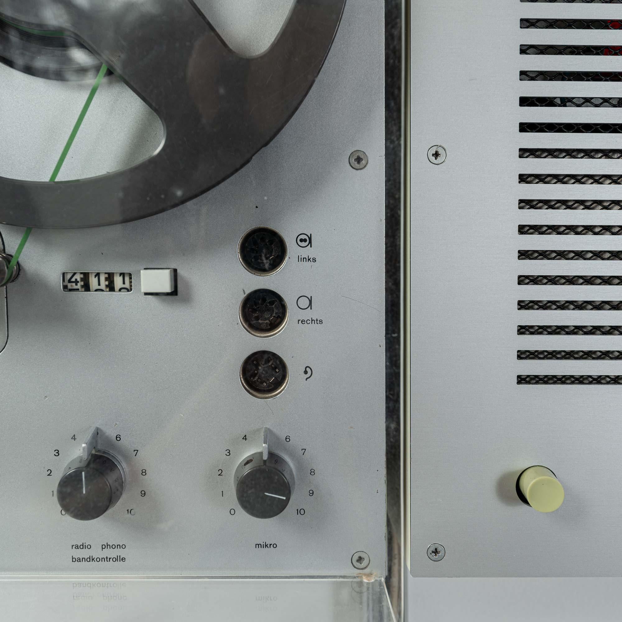 Dieter Rams per il sistema stereo a parete 