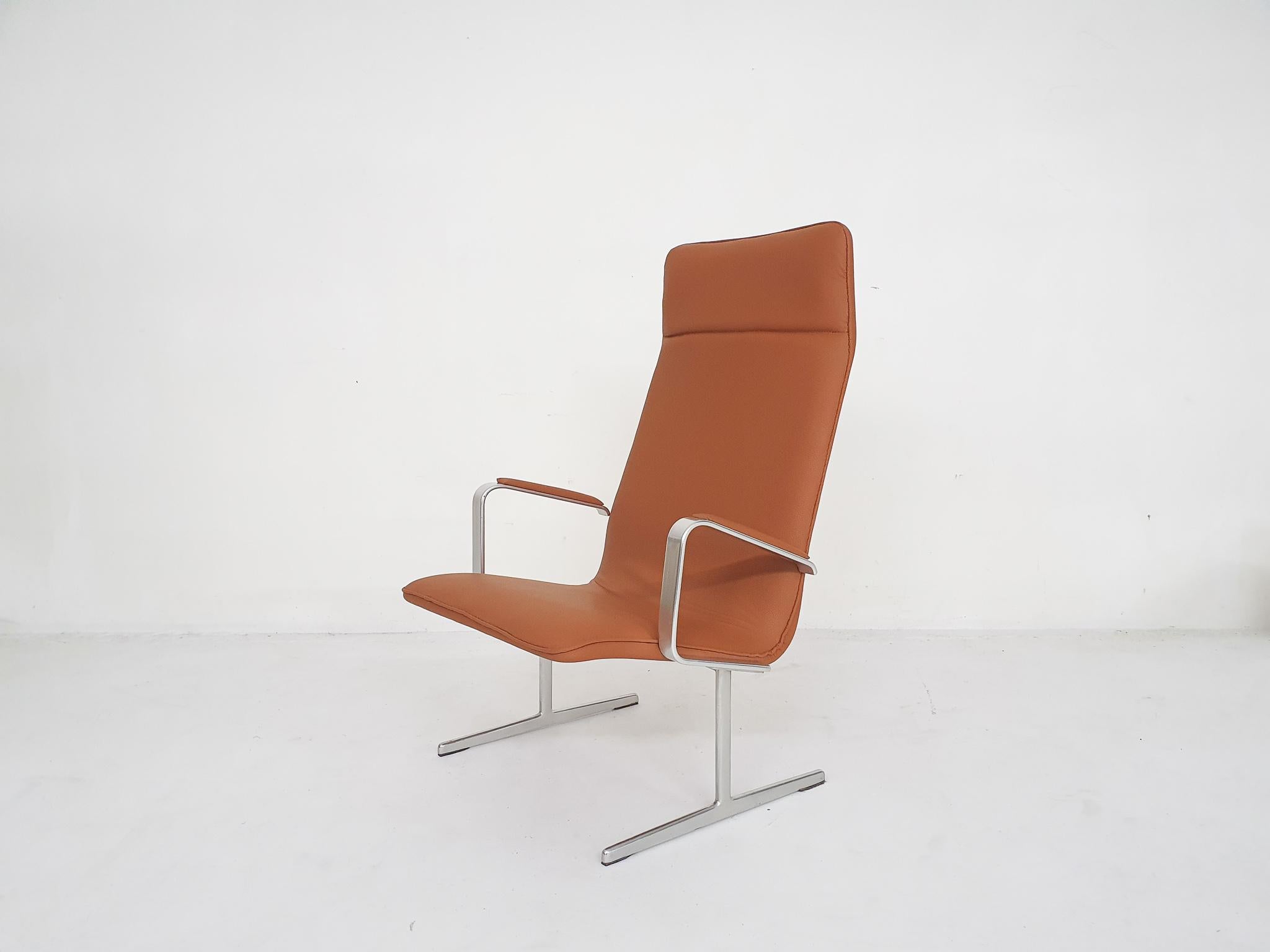 Mid-Century Modern Dieter Rams for Vitsoe high back lounge chair, model rz60, Germany 1960's For Sale