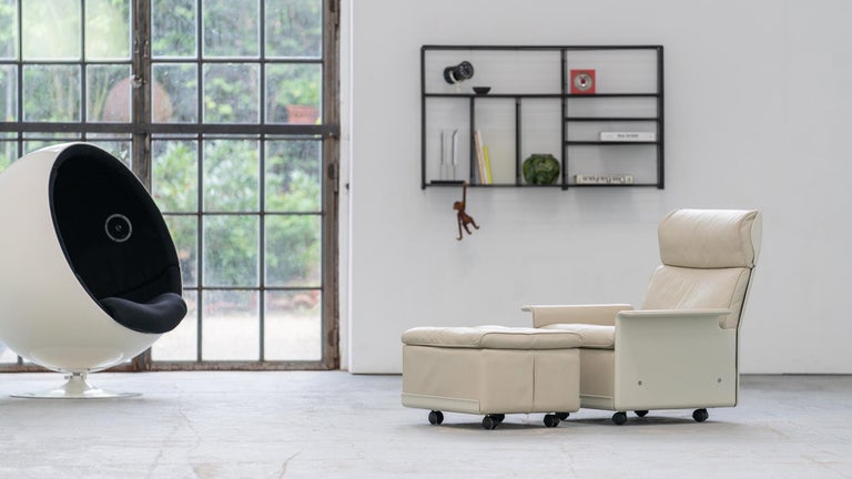 Dieter Rams, Lounge Chair and Ottoman Rz 620 by Vitsœ, Cream-Coloured  Leather 1962 For Sale at 1stDibs | dieter rams 620