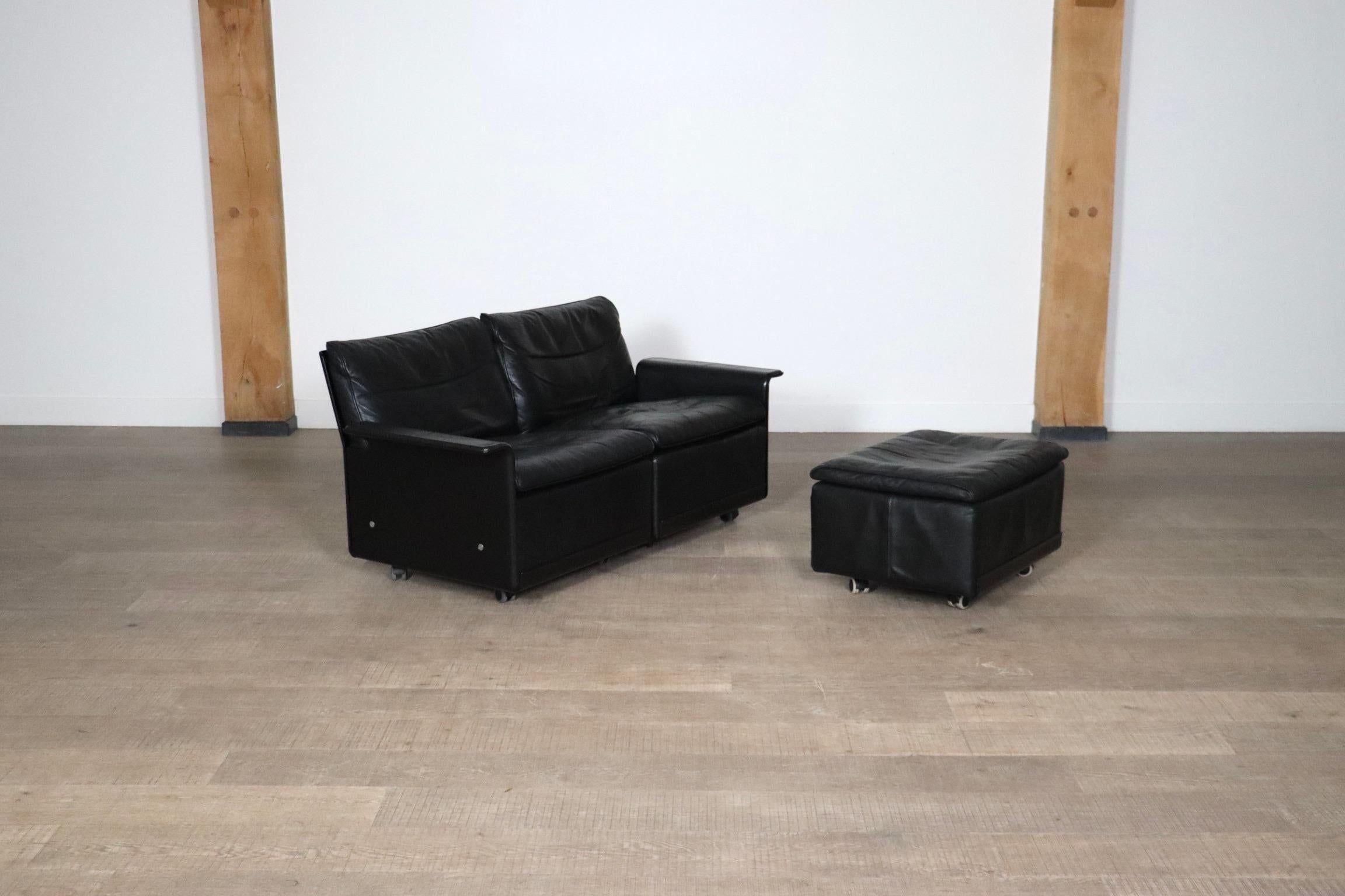Dieter Rams Modell 620 Zweisitzer-Sofa aus schwarzem Leder für Vitsoe, 1980er Jahre 2