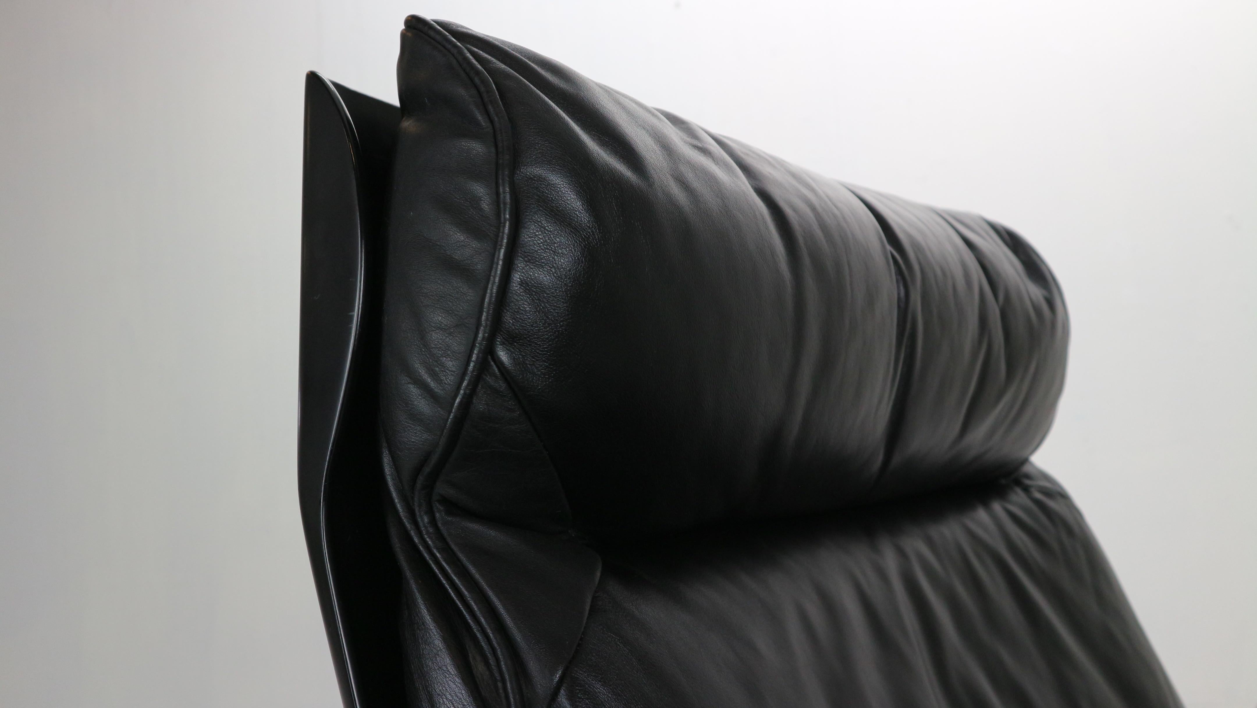 Dieter Rams Set of 2 Black Leather Lounge Chairs Model-620 for Vitsœ, 1970s 5