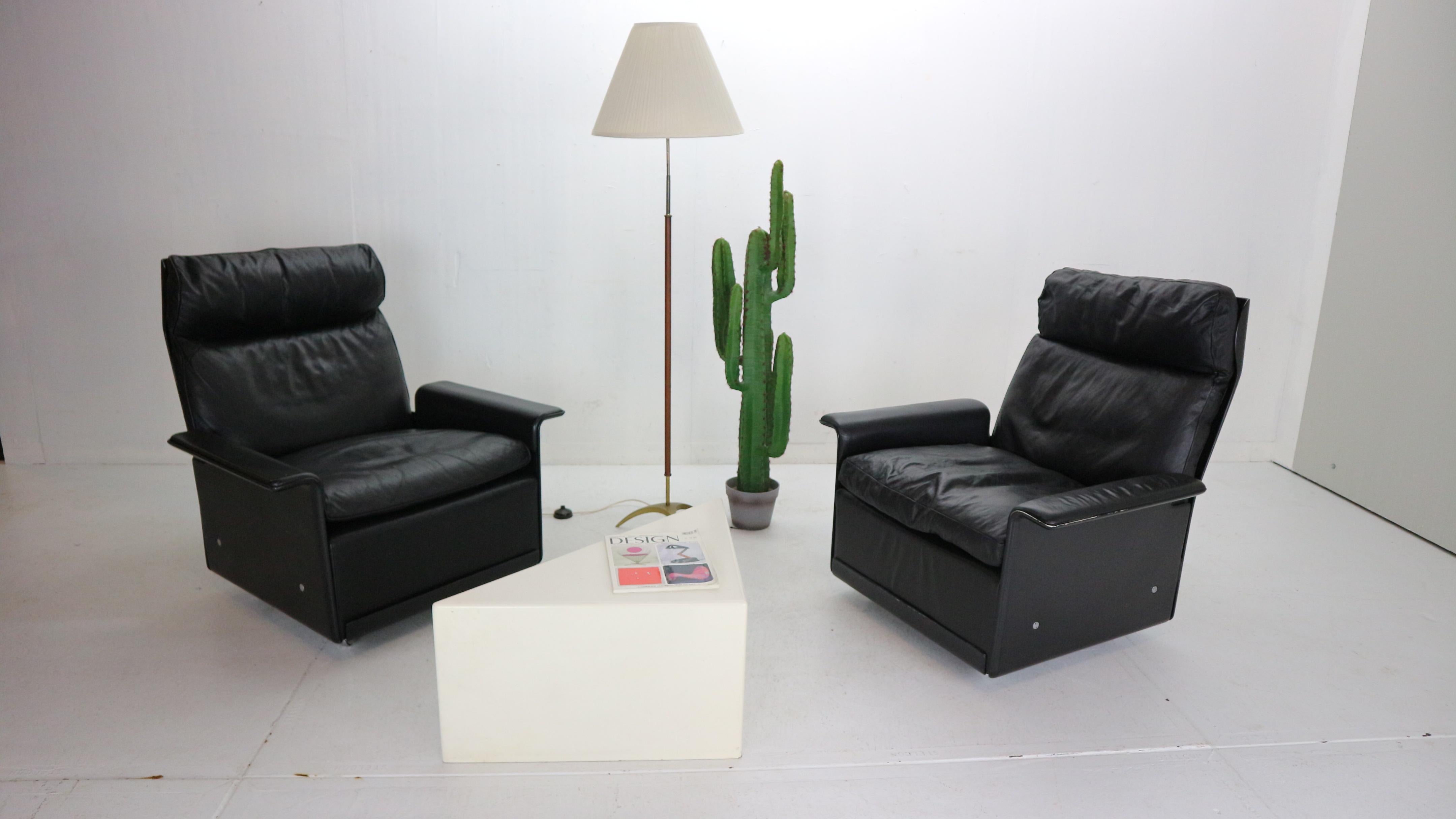 Dieter Rams Set of 2 Black Leather Lounge Chairs Model-620 for Vitsœ, 1970s 13