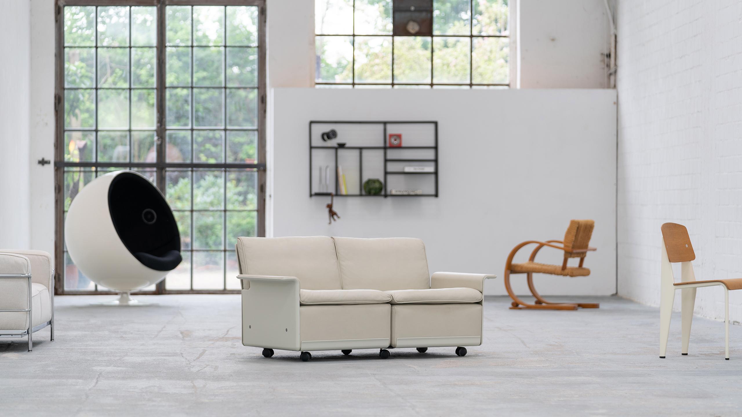 Dieter Rams, Sofa RZ 620 in Cream-Coloured Leather by Vitsœ, Germany 1962 15