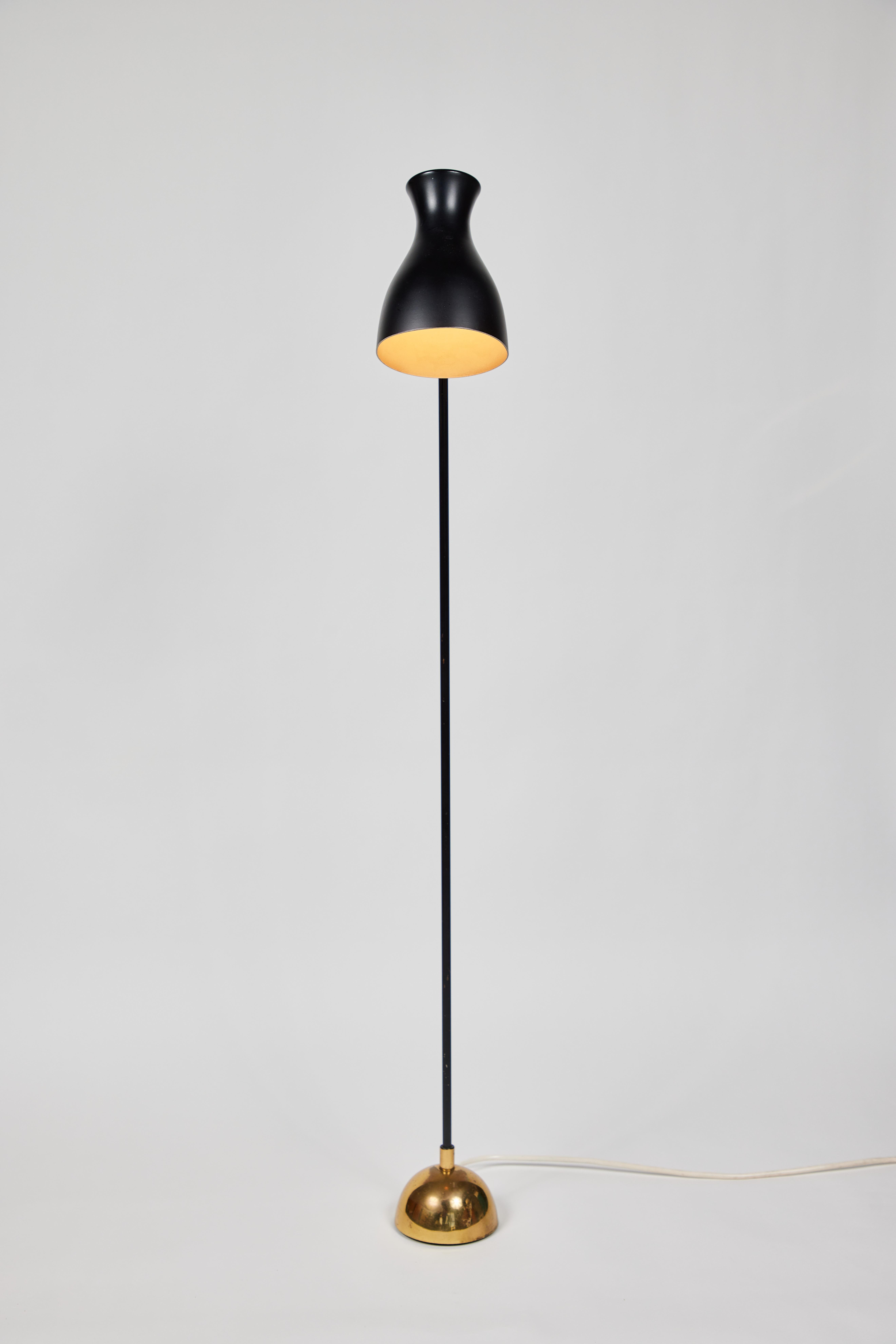 Dieter Schulz Model No. 57/4 16 Floor Lamp for Wohnbedarf AG Schweiz, 1957 In Good Condition For Sale In Glendale, CA
