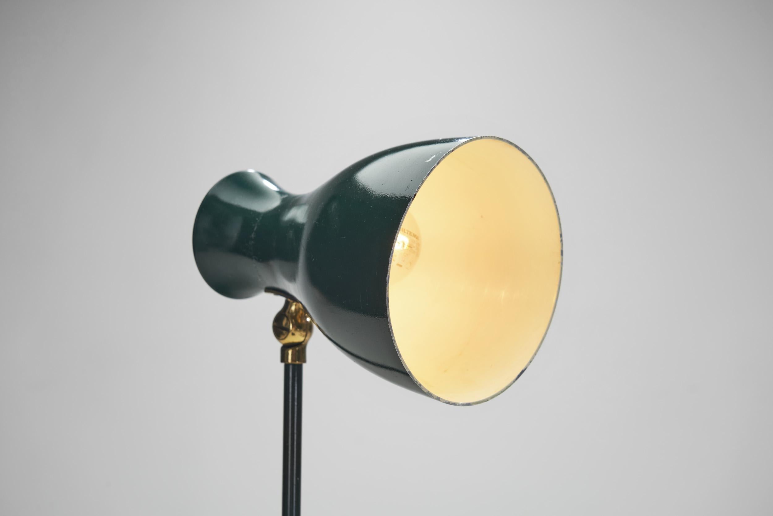 Minimalistische Stehlampe Modell „57/416“ von Dieter Schulz, Schweiz 1950er Jahre im Angebot 3
