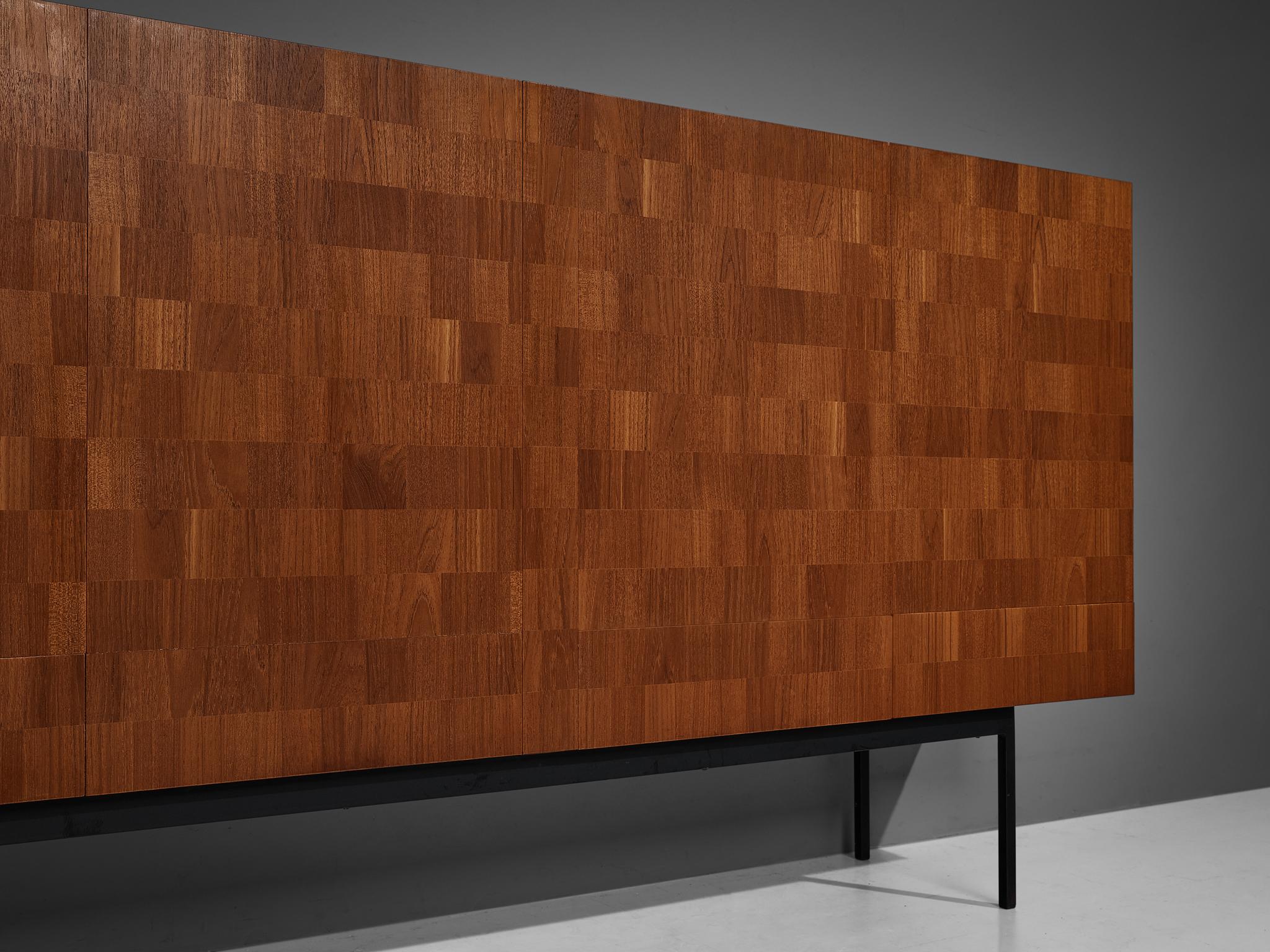 Dieter Waeckerlin for Behr Sideboard in Teak and Maple with Metal Base In Good Condition For Sale In Waalwijk, NL