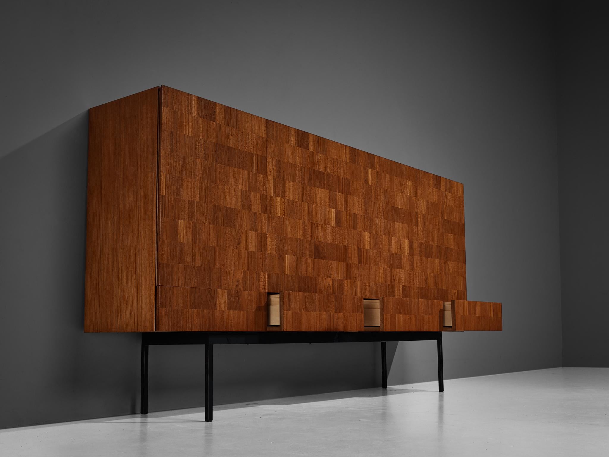 Dieter Waeckerlin für Behr Sideboard aus Teakholz und Ahornholz mit Metallsockel im Angebot 1