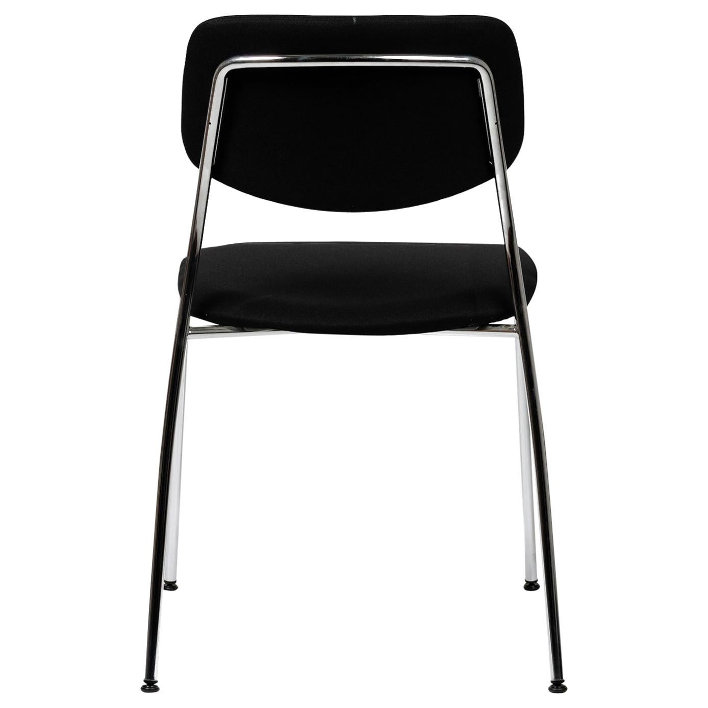 The Felber C14 is a reedition of a 1940s Classic Dietiker chair. The chair which was at first developed as a simple wooden chair in the early 40s, has been reengineered into a modular patented program. The innovative concept of the Felber series is
