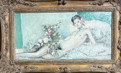 Jeune femme en repos avec des fleurs