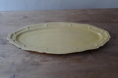 1950 Dieulefit Provence Yellow Glazed Earthenware Serving Platter Scalloped (piatto da portata)