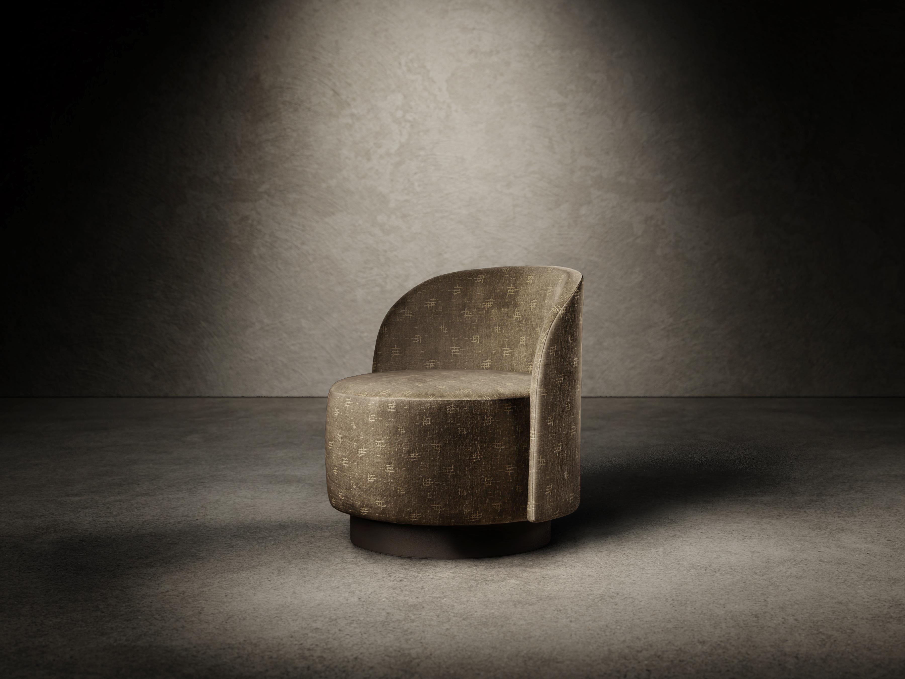 DIG IT ist ein Sessel mit einer zylindrischen Sitzfläche und einer umhüllenden Rückenlehne. Die Holzschale ist mit Polyurethanschaum unterschiedlicher Dichte überzogen und mit einer Deckschicht aus Acrylfasern versehen. Der Sockel kann aus