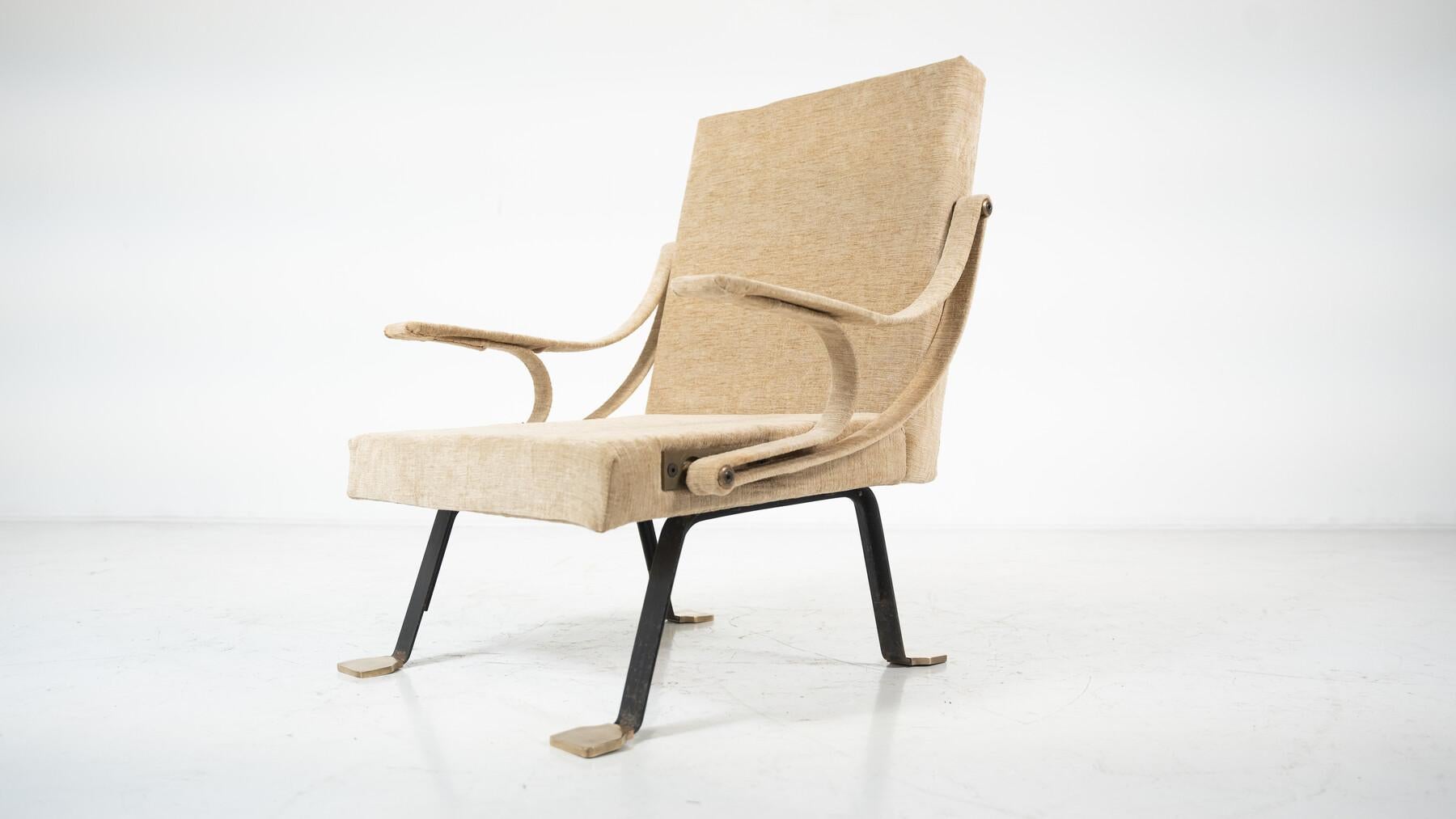 Digamma Armchair by Iganzio Gardella, 1960s - Orignal edition For Sale 5