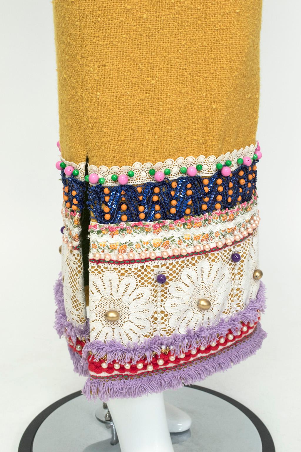 Digby Morton Mustard Wool Bouclé Maximalist Appliqué Novelty Skirt - M, 1960s In Excellent Condition For Sale In Tucson, AZ