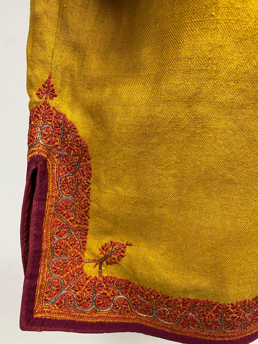 Dignitary coat or Choga in Safran Pashmina - India Punjab 19th century For Sale 6