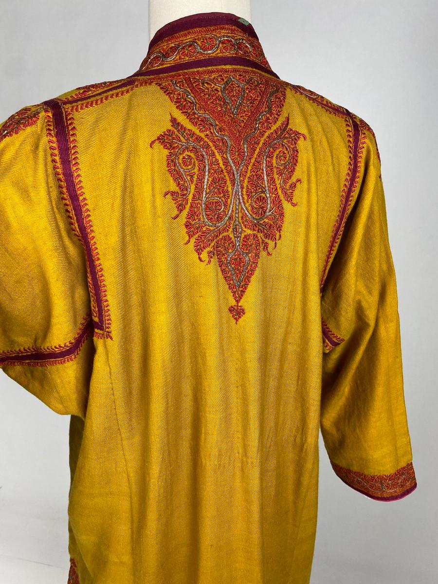 Dignitary coat or Choga in Safran Pashmina - India Punjab 19th century For Sale 7