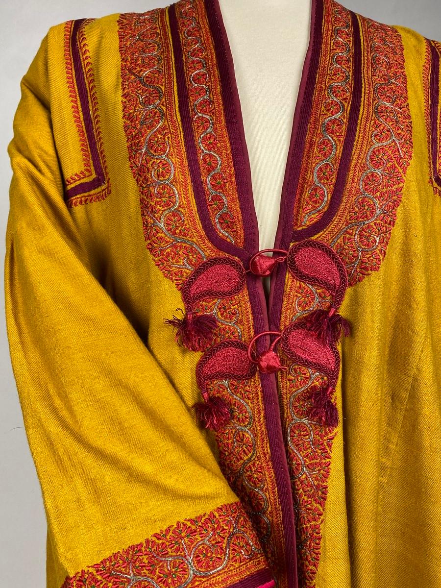 Dignitary coat or Choga in Safran Pashmina - India Punjab 19th century For Sale 9