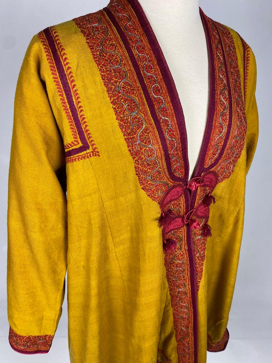 Dignitary coat or Choga in Safran Pashmina - India Punjab 19th century For Sale 1