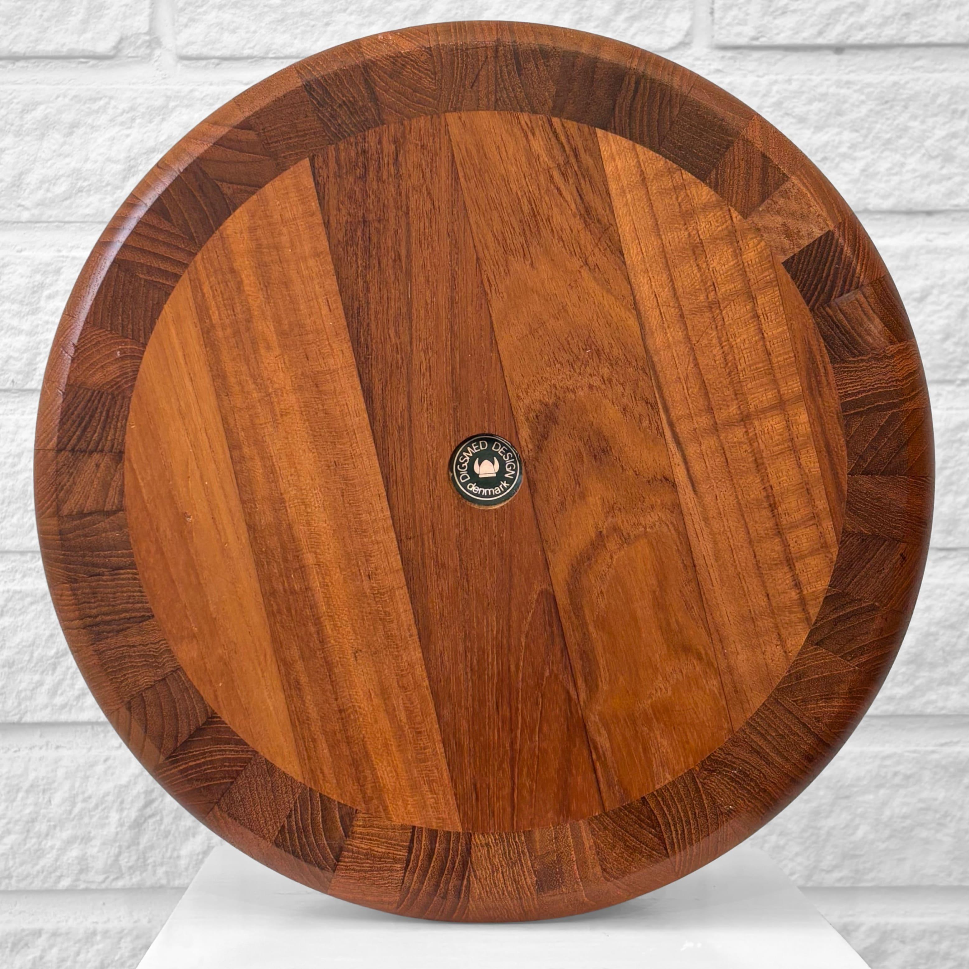 Digsmed, Denmark, large sallad bowl, solid teak, Scandinavian modern, 1960s For Sale 1