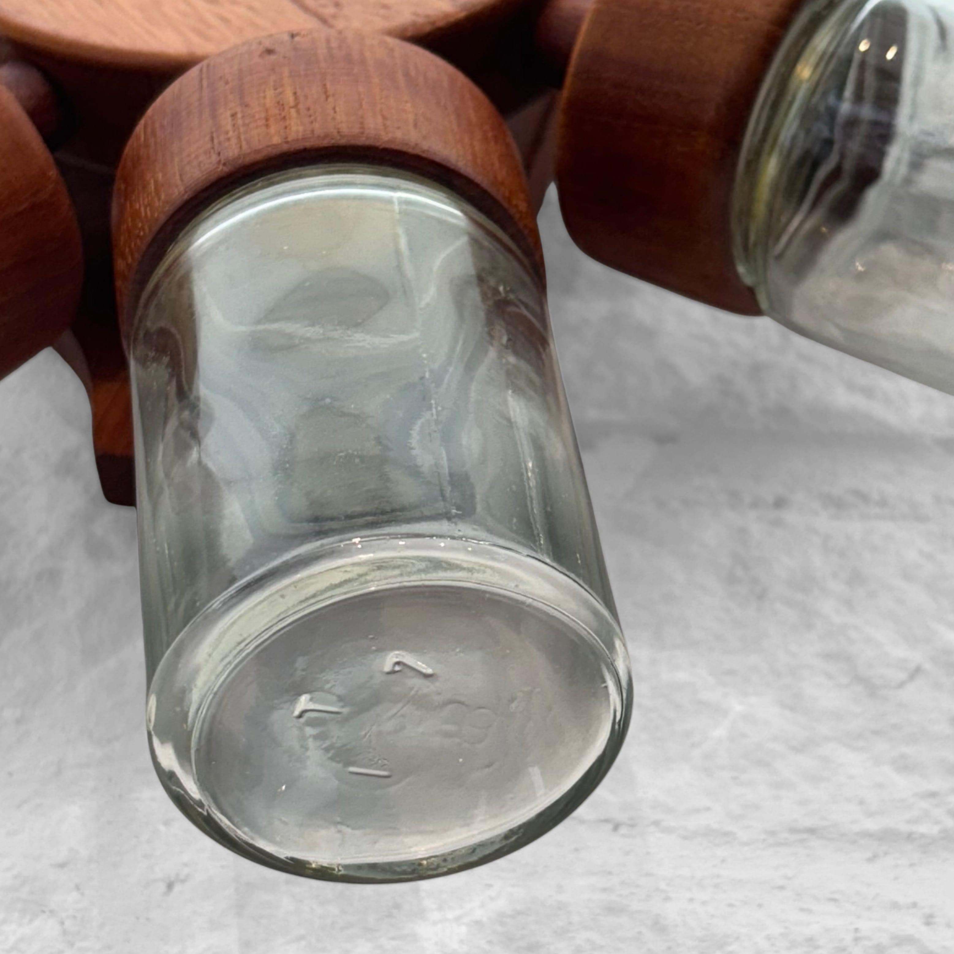 Digsmed, Denmark, spice rack wheel, solid teak, Scandinavian modern, 1960s mediados del siglo XX en venta
