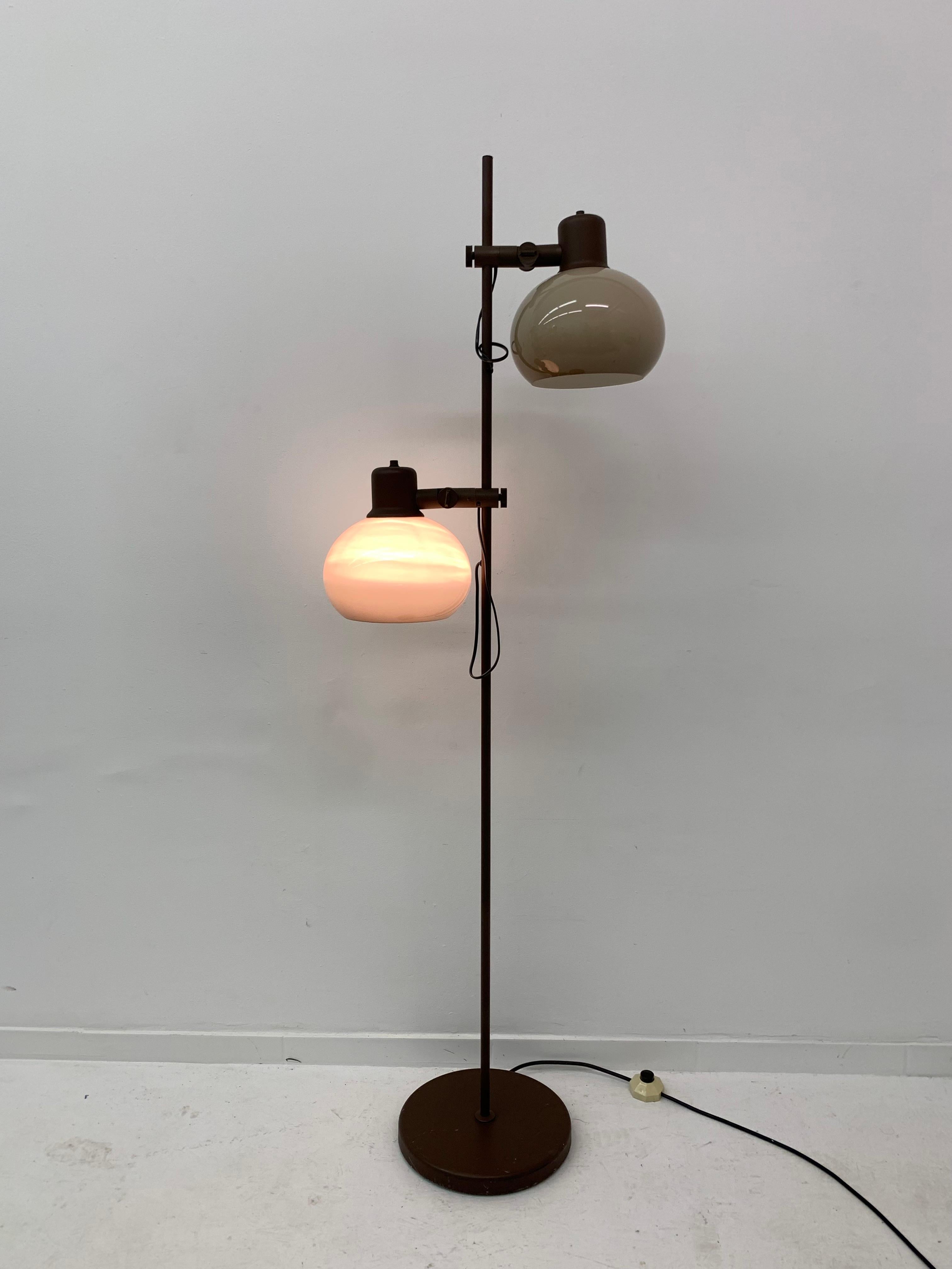 Dijkstra mushroom space age design lampadaire Dutch design retro vintage, 1970's Bon état - En vente à Delft, NL