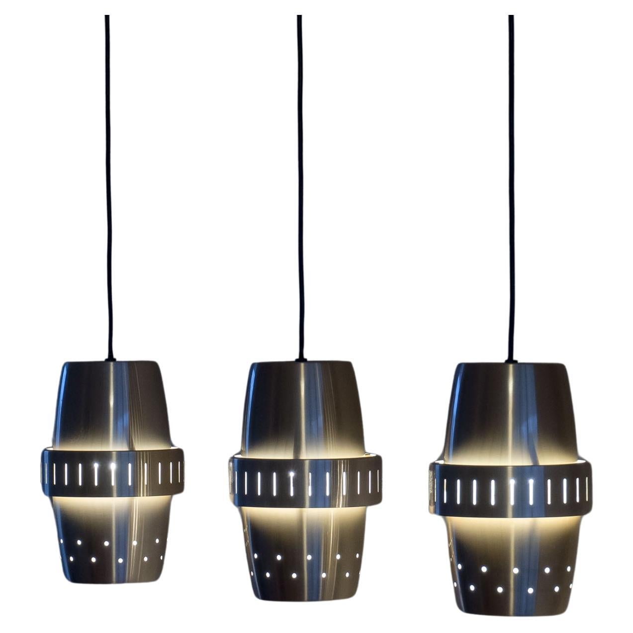 Dijkstra set of three pendant lights