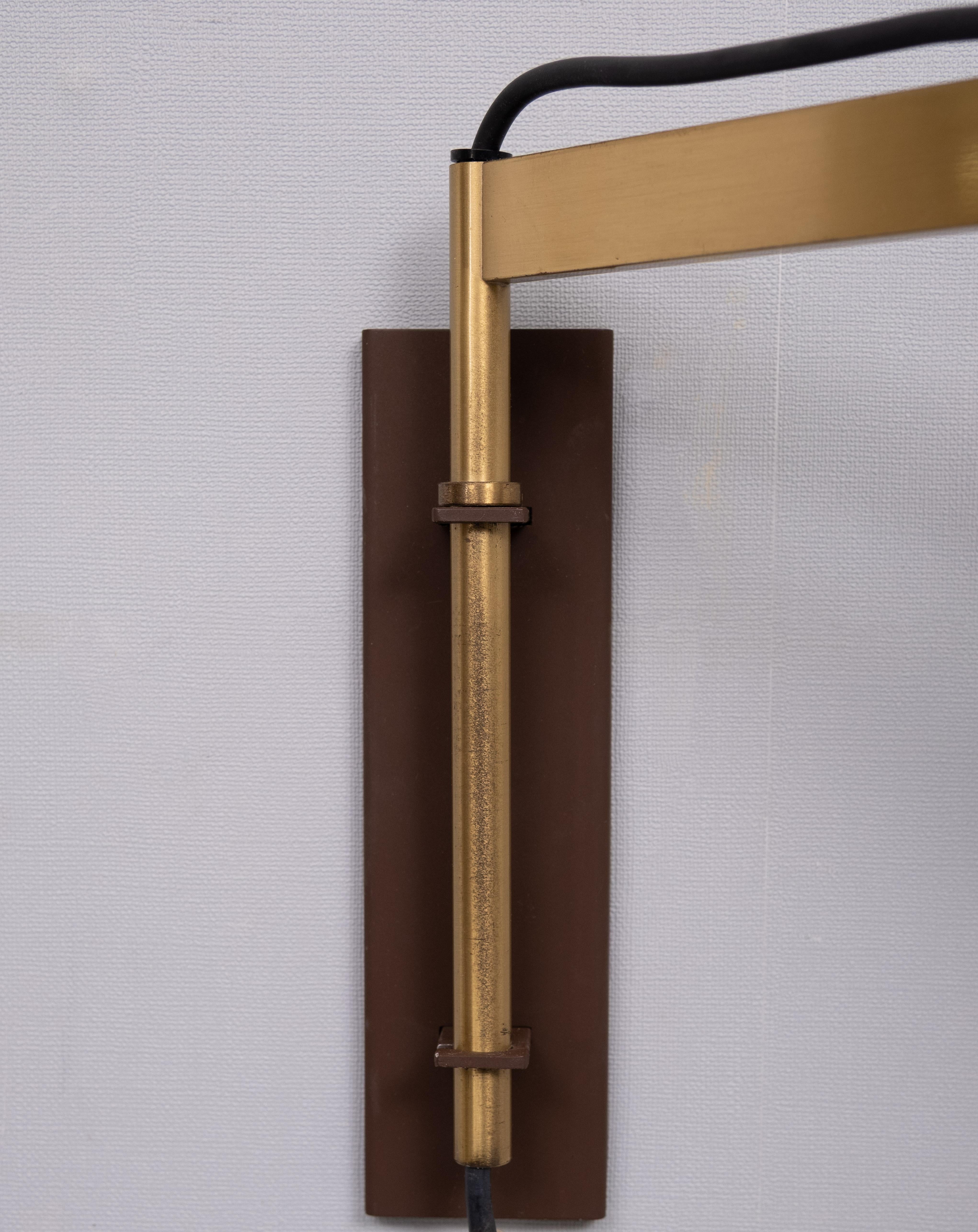 Lámpara de pared Dijkstra con brazo de resorte Años 70 Holanda Acrílico en venta