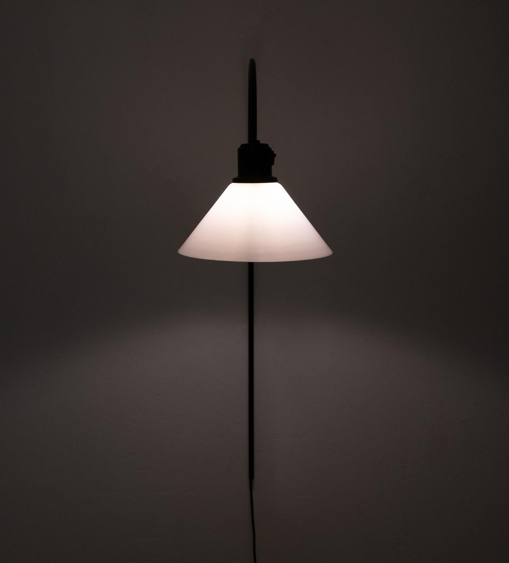 Lámpara de pared Dijkstra, años 80 Moderno en venta