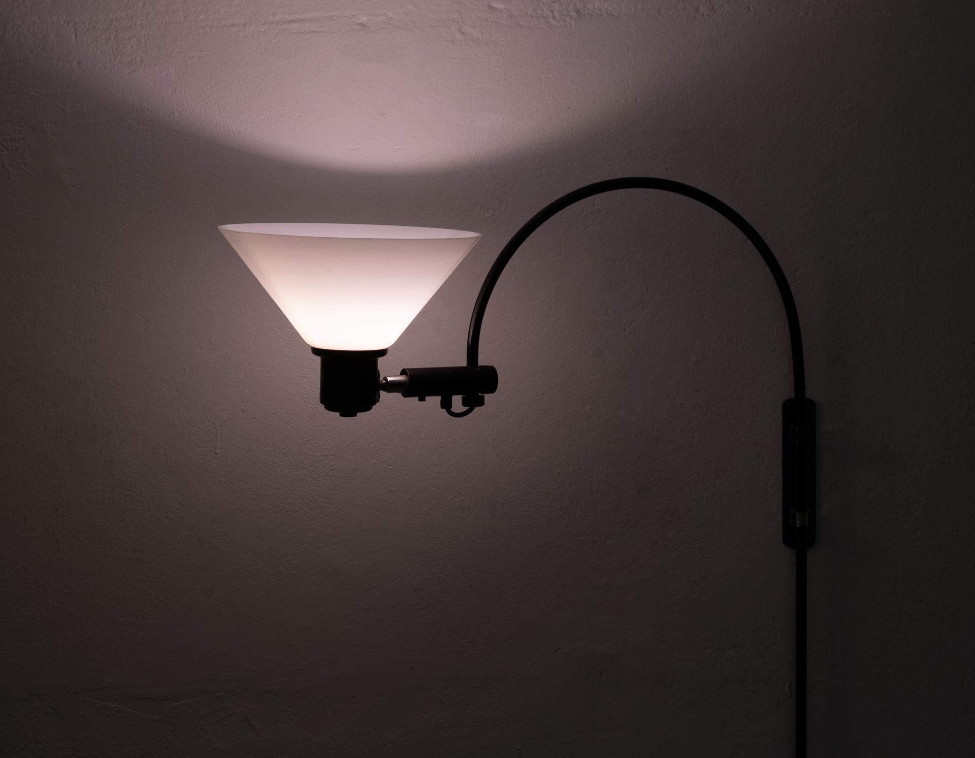 Dijkstra Wall Arc Lamp, 1980s In Good Condition For Sale In Den Haag, NL