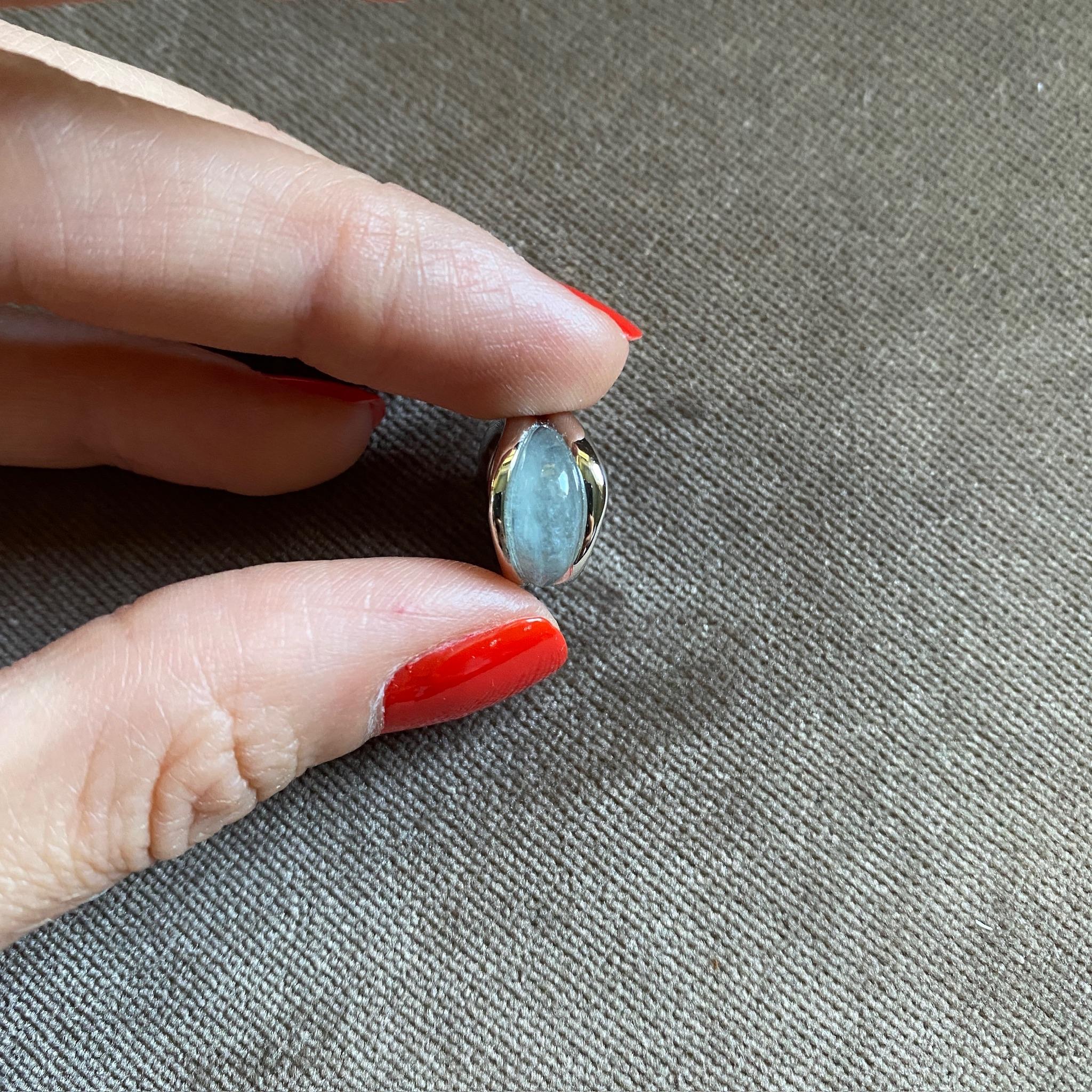 DILHAN Ciondolo a onda SU in oro giallo etico 18k e avventurina Mini in vendita 2