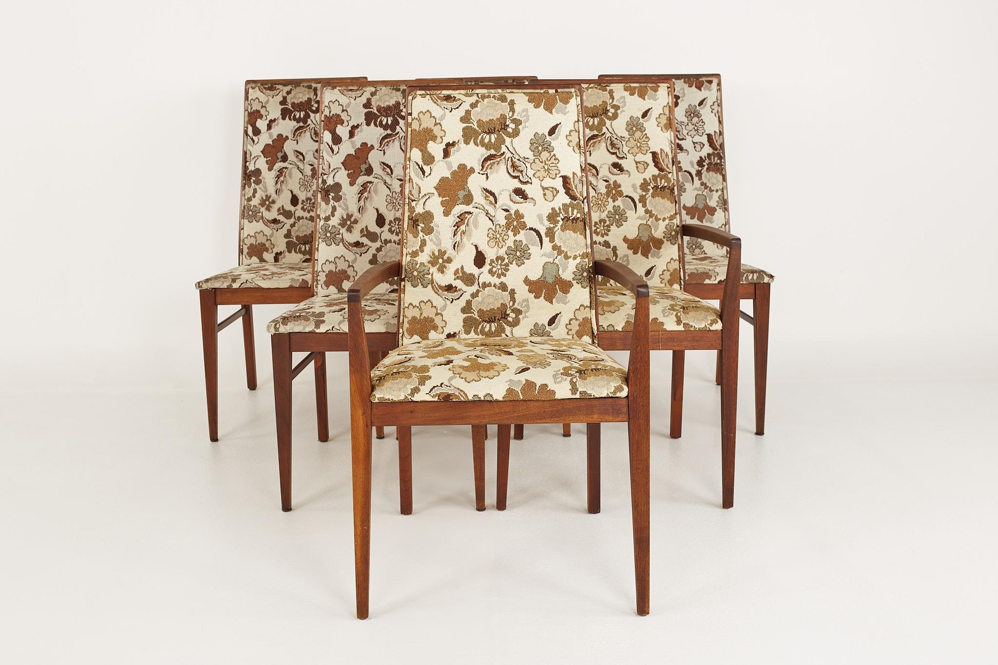 Dilingham Esprit Mid Century Walnut Dining Chairs, Set of 8 In Good Condition In Countryside, IL