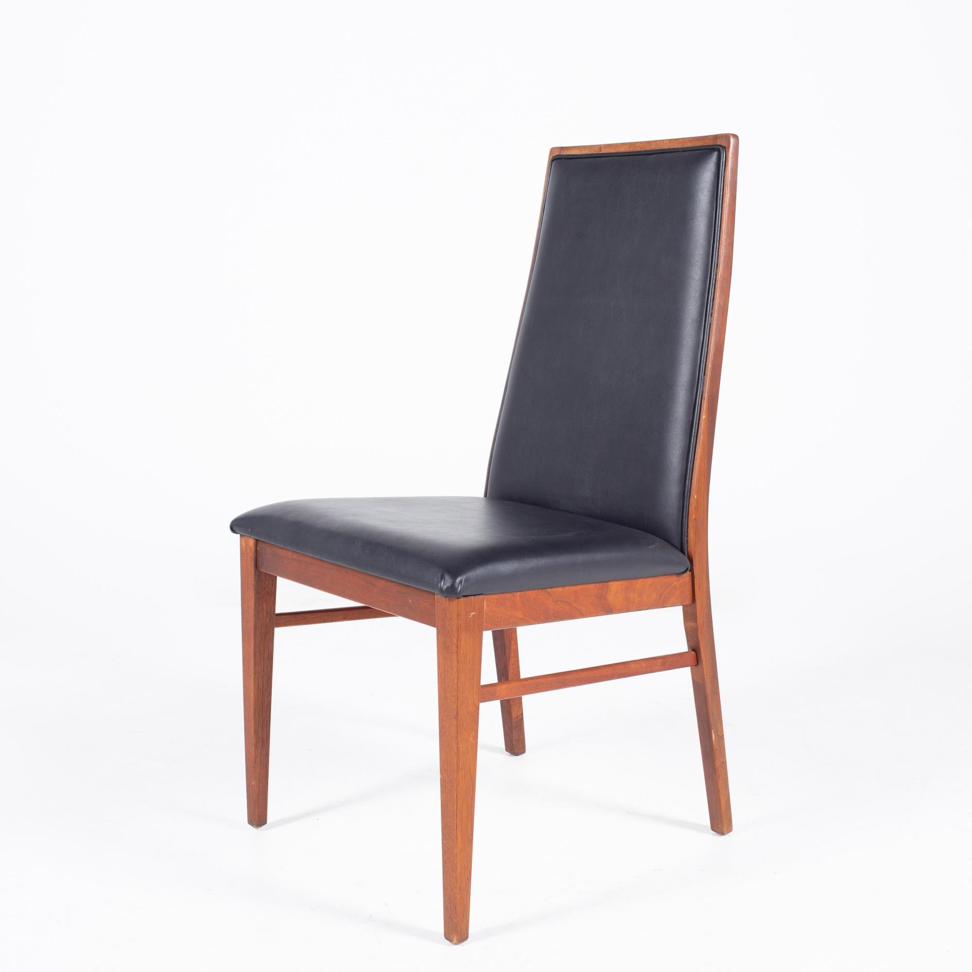 Fin du 20e siècle Dillingham Mid Century Highback Walnut Dining Chair, Set of 6 en vente