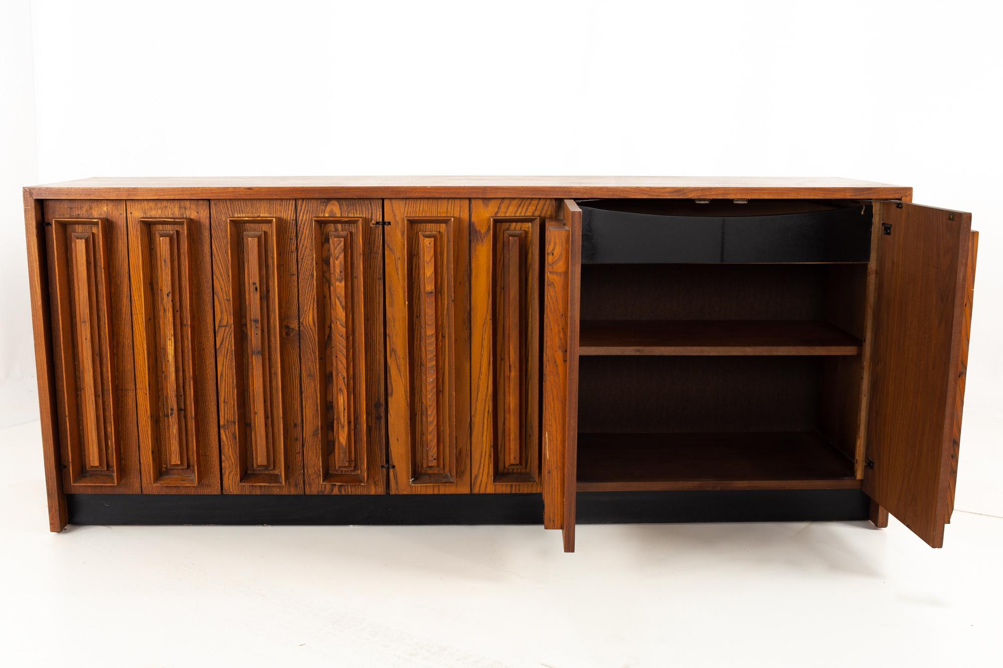 Mid-Century Modern Dillingham Midcentury Pecky Cypress and Walnut Sideboard Credenza Buffet