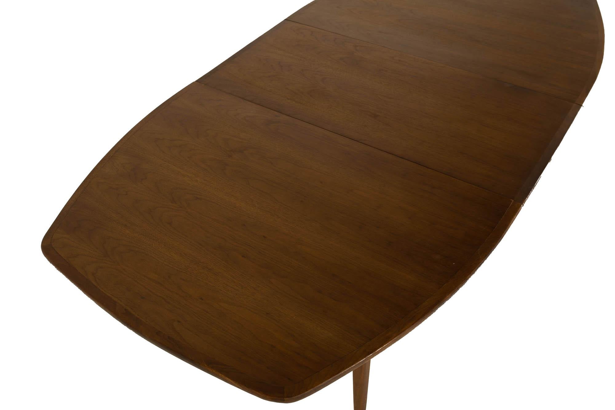 Table de salle à manger Dillingham en noyer du milieu du siècle dernier, style Surfboard en vente 3