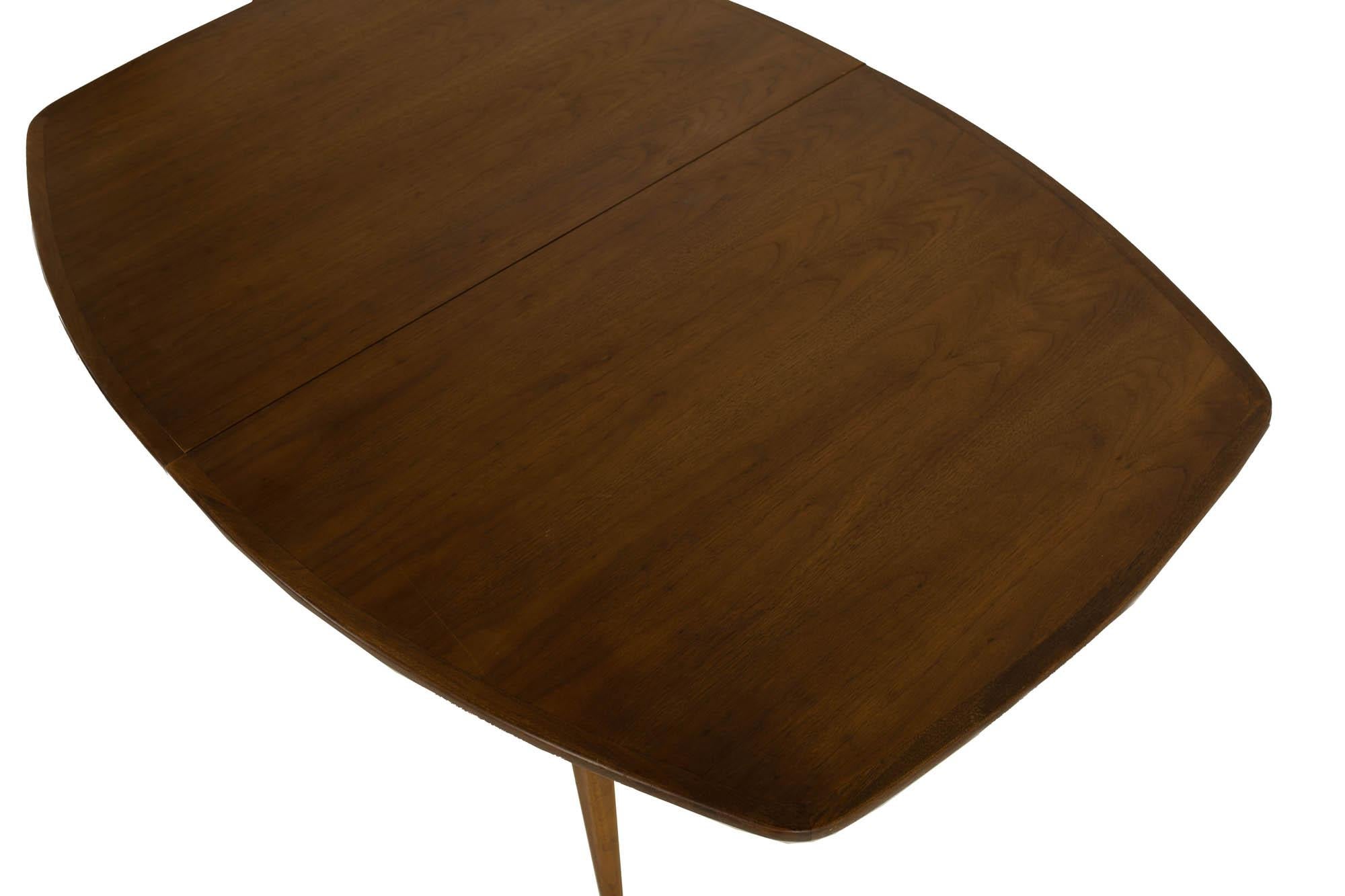 Fin du 20e siècle Table de salle à manger Dillingham en noyer du milieu du siècle dernier, style Surfboard en vente