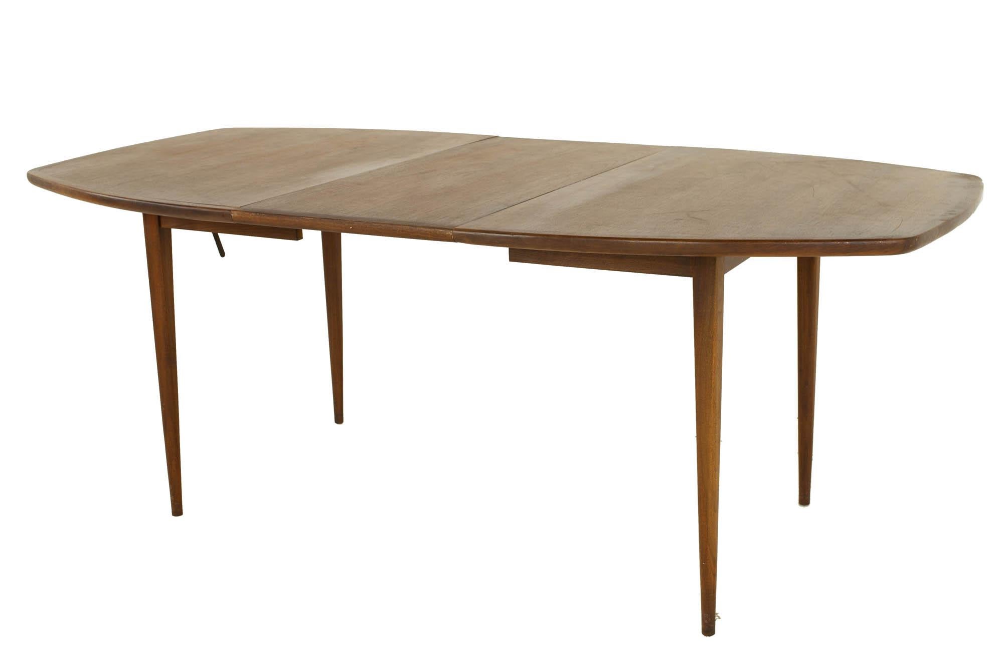 Late 20th Century Dillingham Mid Century Surfboard Walnut Dining Table  For Sale