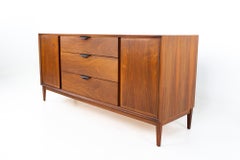 Dillingham Mid Century Walnut Sideboard Buffet Credenza