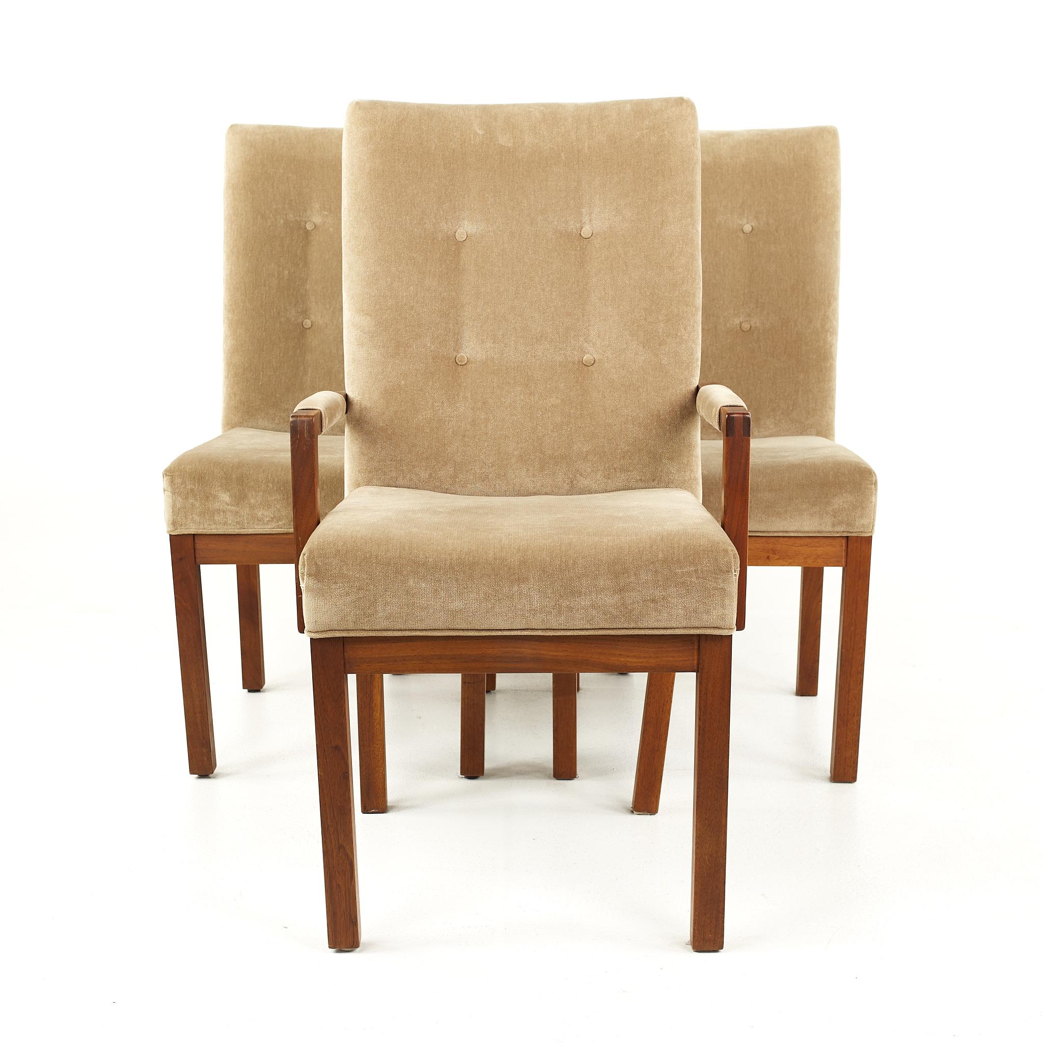 Dillingham Mid Century walnut tufted dining chairs - set of 4

Each chair measures: 20 wide x 22 deep x 41 inches high, with a seat height of 19.5 and arm height of 24.75 inches

All pieces of furniture can be had in what we call restored