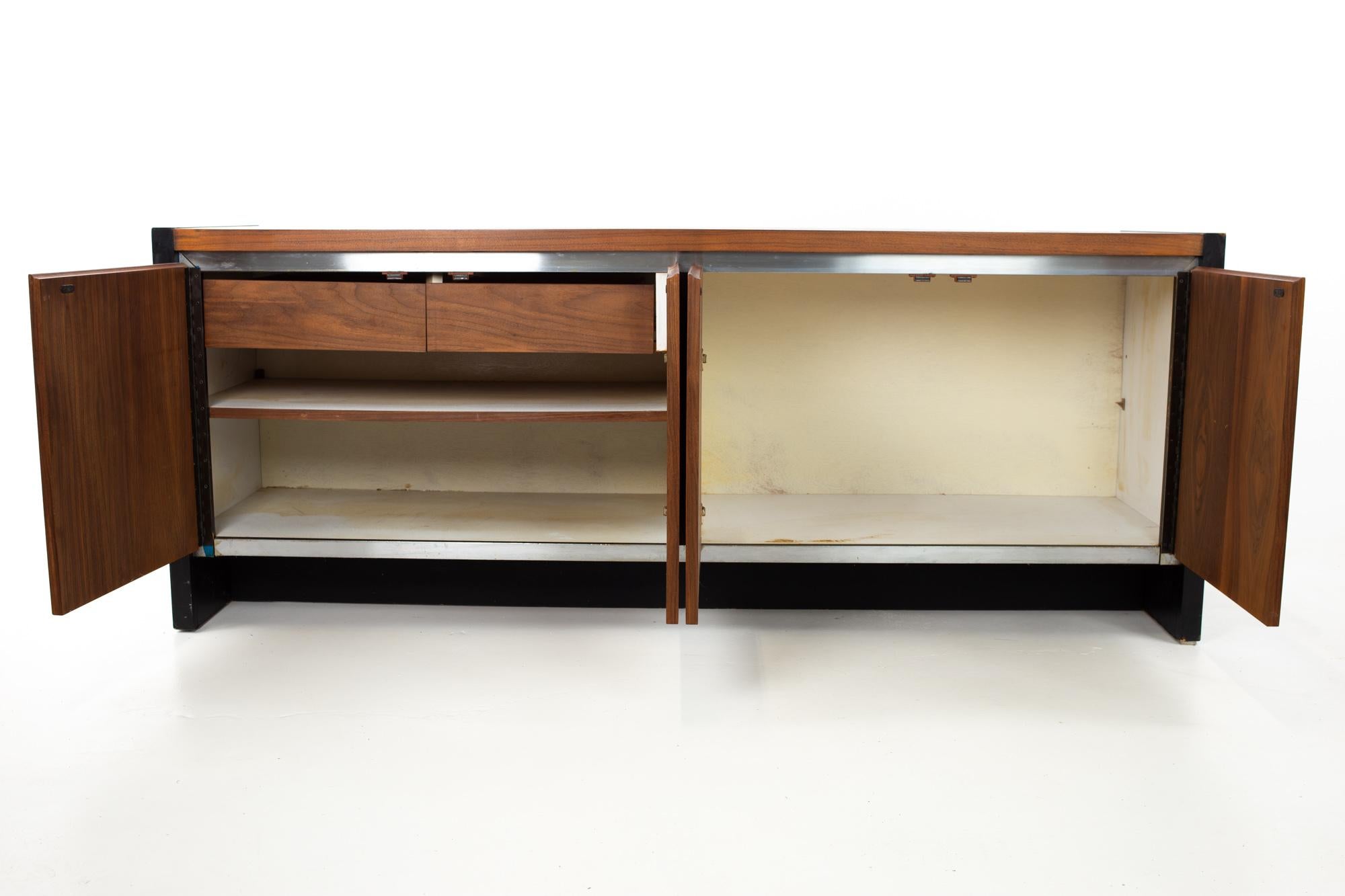 Dillingham Mid Century Walnut Buffet with Hutch 3