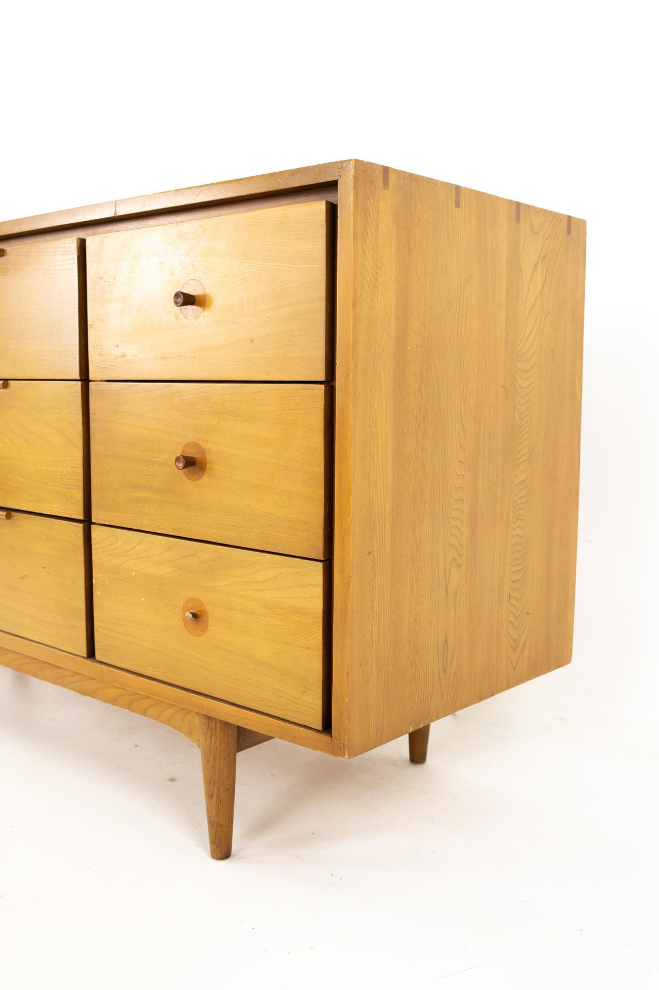 American Dillingham Samara Mid Century Walnut 9-Drawer Lowboy Dresser
