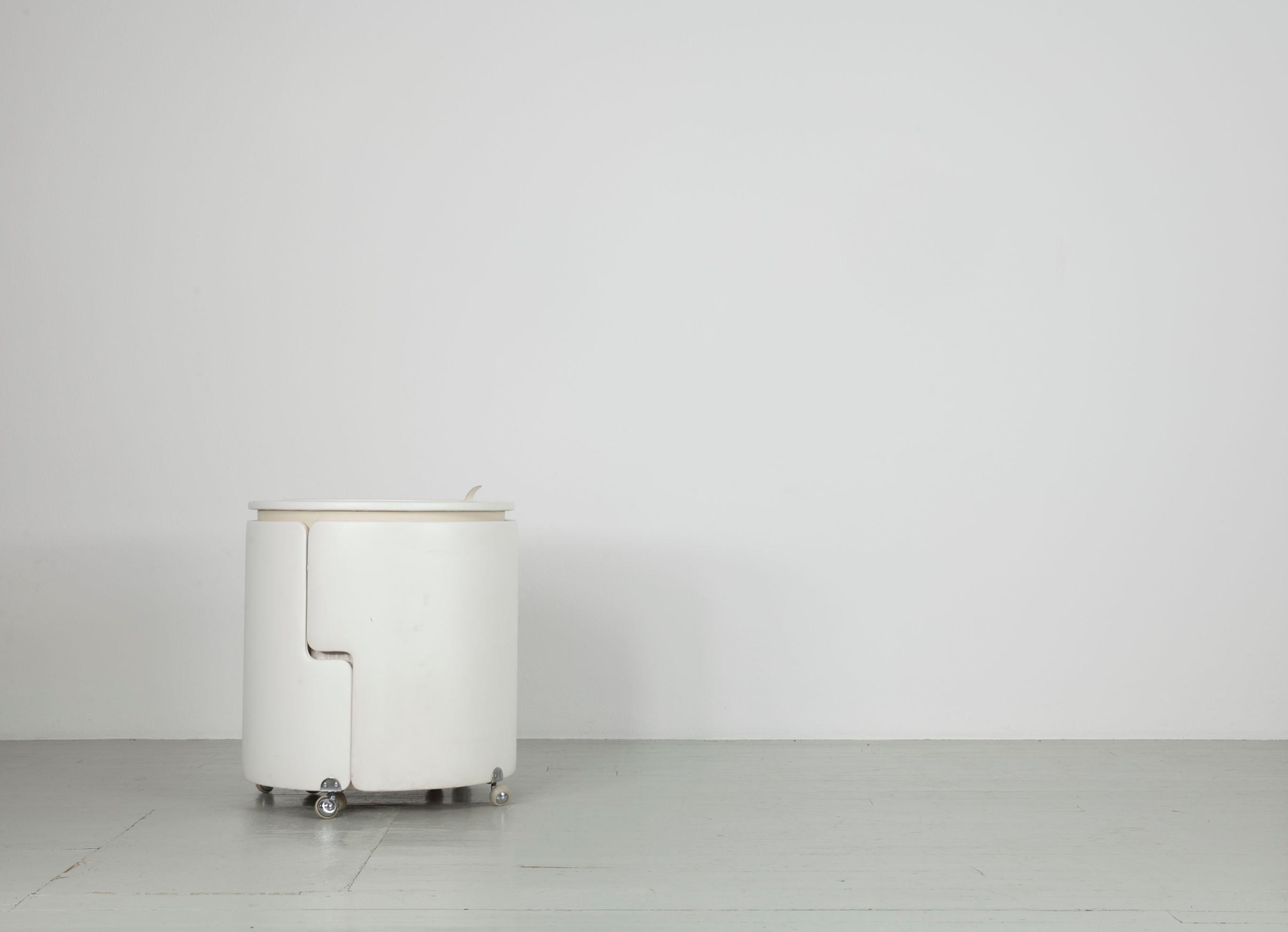 Metal Dilly Dally Makeup Table and Chair by Luigi Massoni for Poltrona Frau, 1968