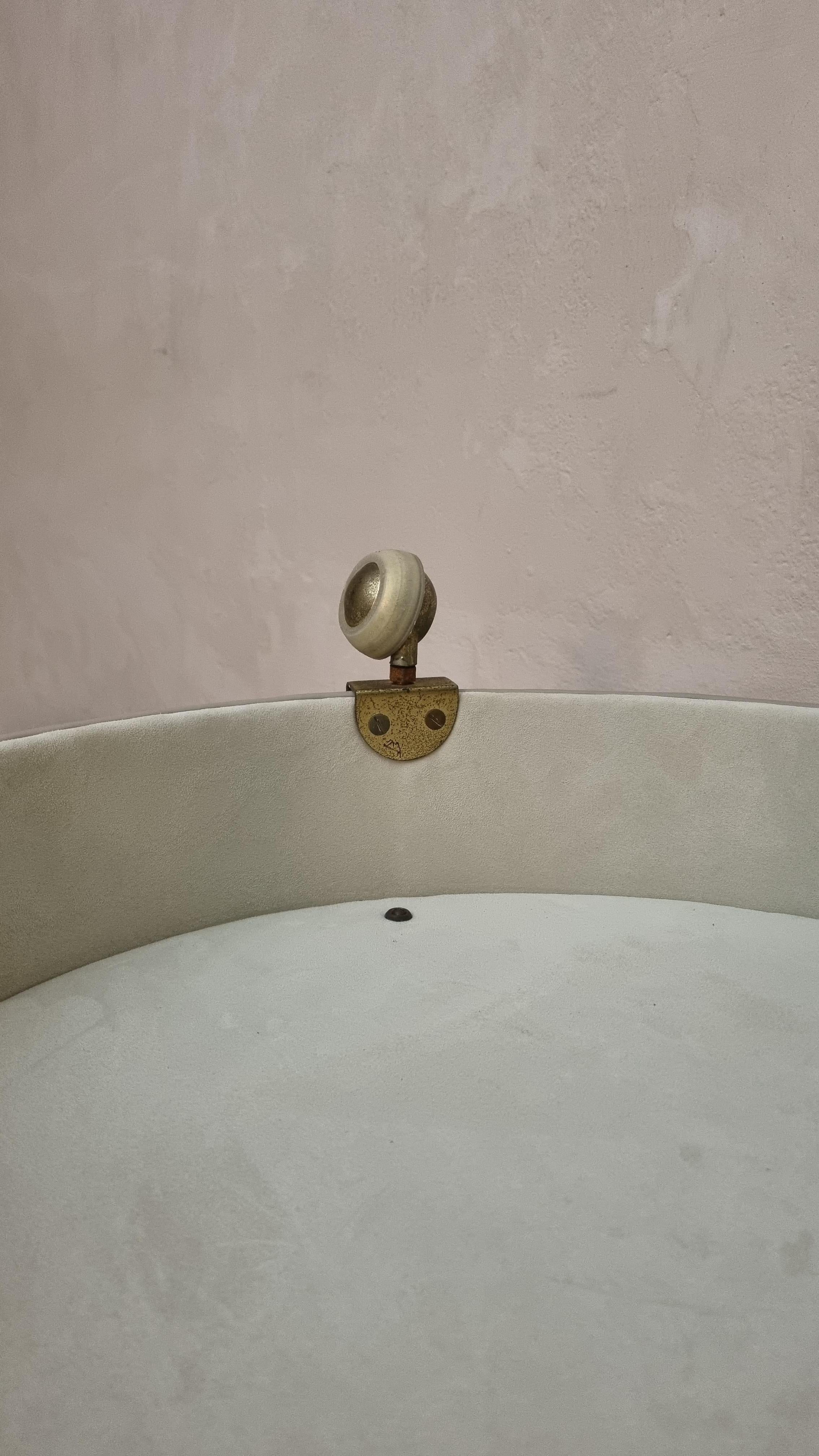 Metallo Dilly Dally pouf designed by Luigi Massoni for Poltrona Frau 1968