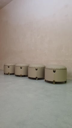 Dilly Dally poufs designed by Luigi Massoni for Poltrona Frau 1968