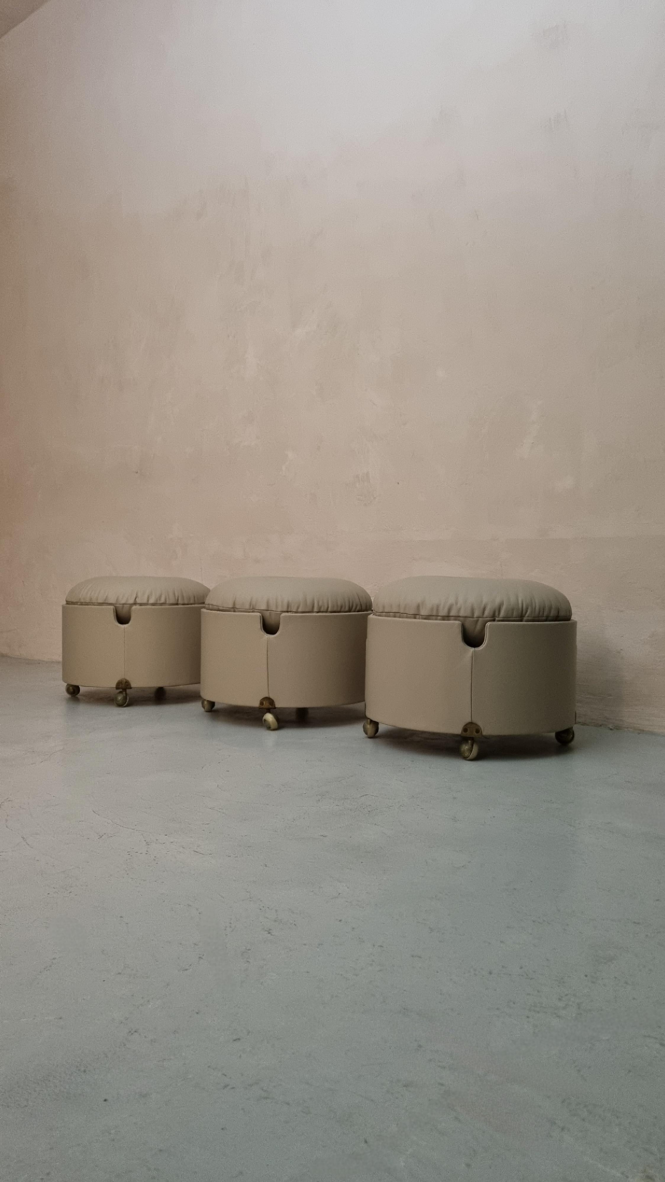 Set mit 3 Hockern aus der Serie 