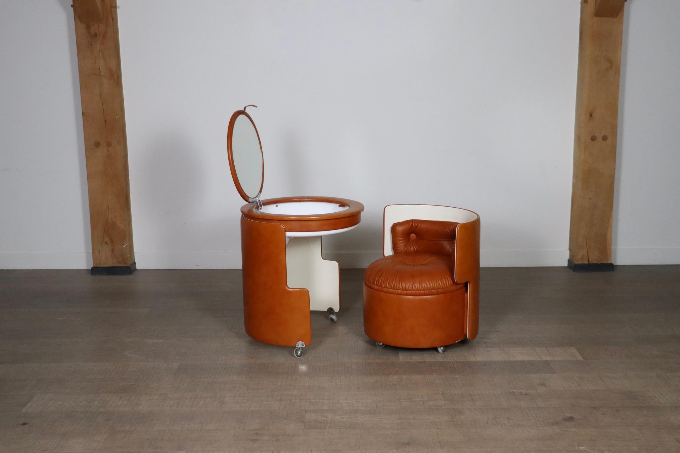 Dilly Dally Vanity In Cognac By Luigi Massoni For Poltrona Frau, Italy 1968 1