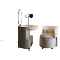 Dilly Dally Vanity with lamp by Luigi Massoni for Poltrona Frau, Italy 1968
